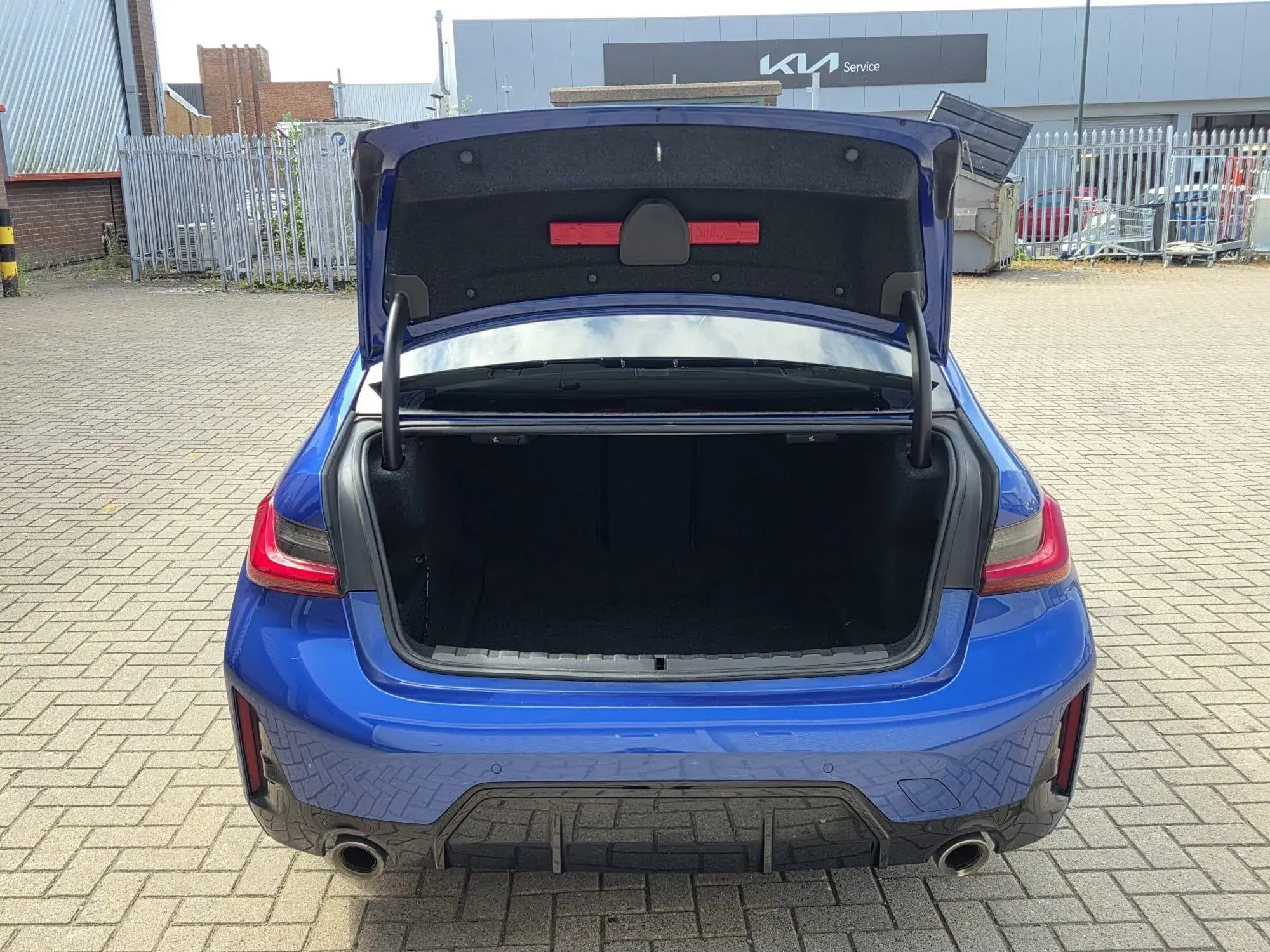BMW 3 Series Image 11 BMW 3 Series Image 11