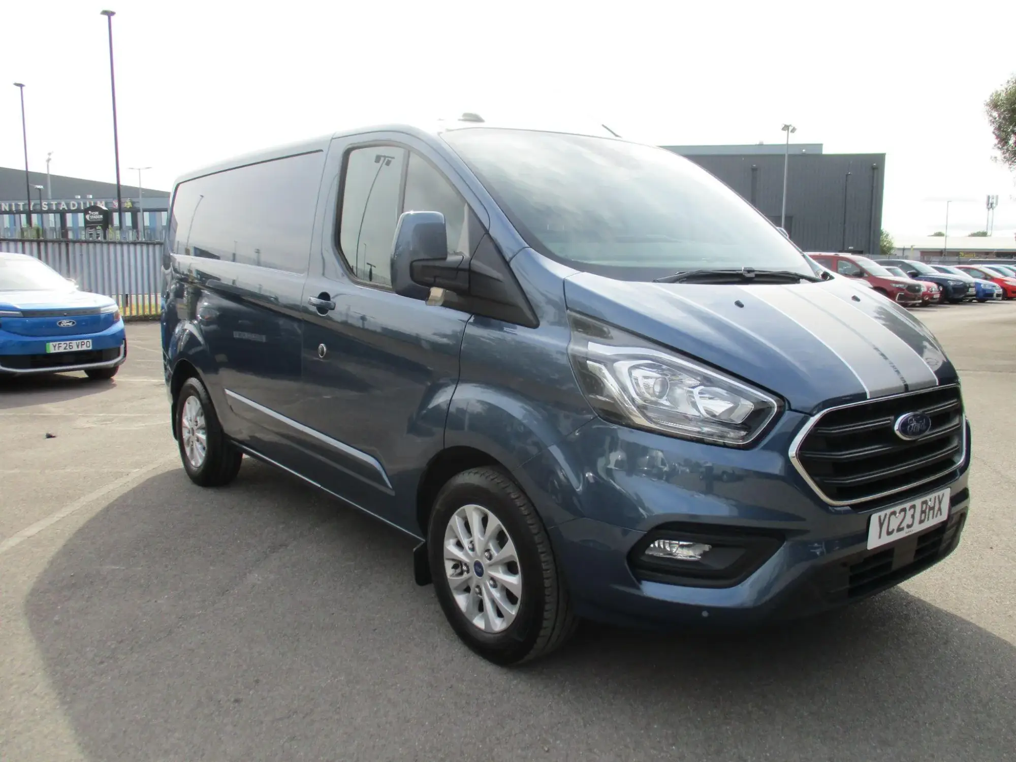 Ford Transit Custom 2.0 300 EcoBlue Limited Auto L1 H1 Euro 6 5dr YC23BHX Image 1