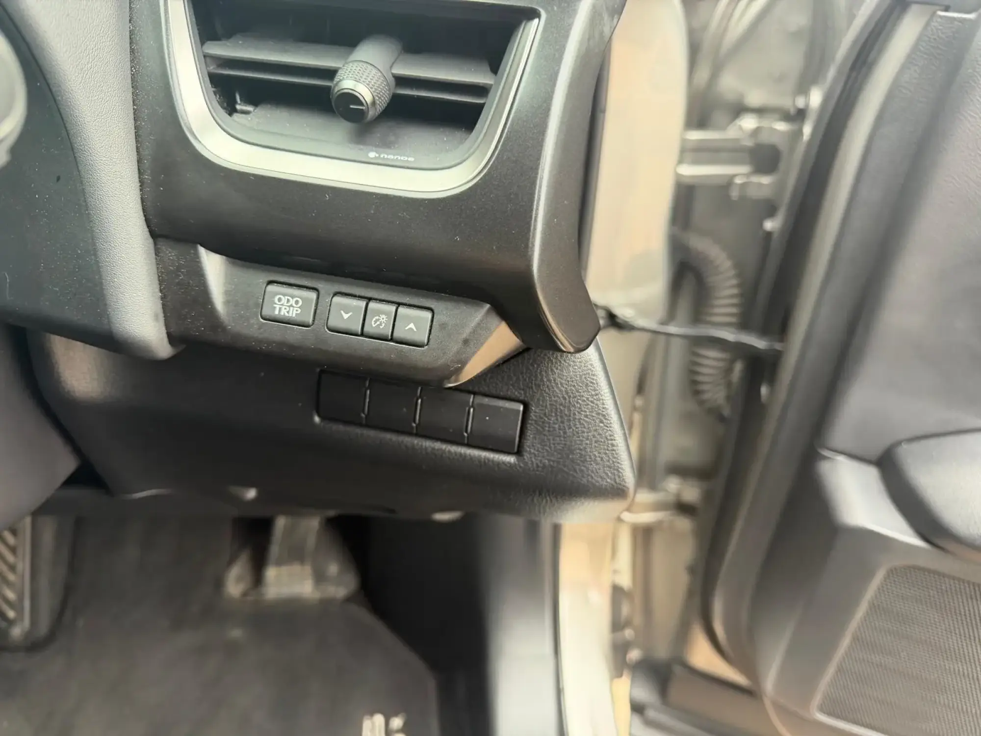 Lexus UX Self-Charging Hybrid Image 11