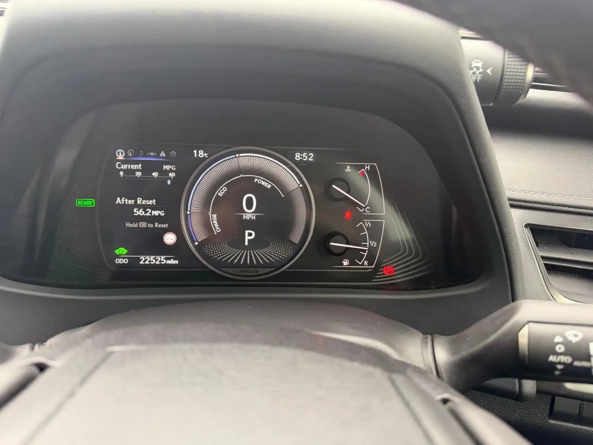 Lexus UX Self-Charging Hybrid Image 13