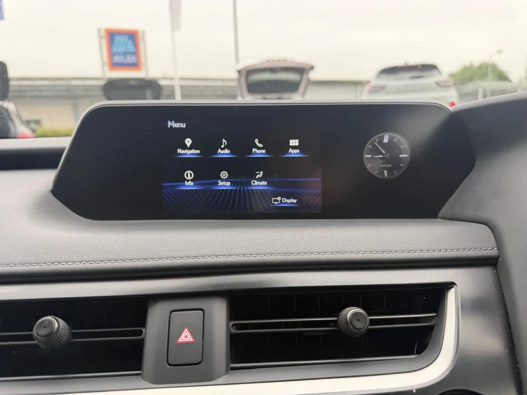 Lexus UX Self-Charging Hybrid Image 22