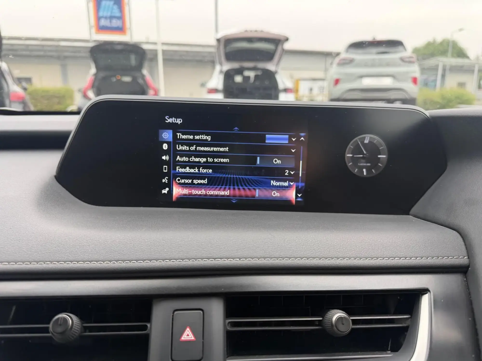 Lexus UX Self-Charging Hybrid Image 29