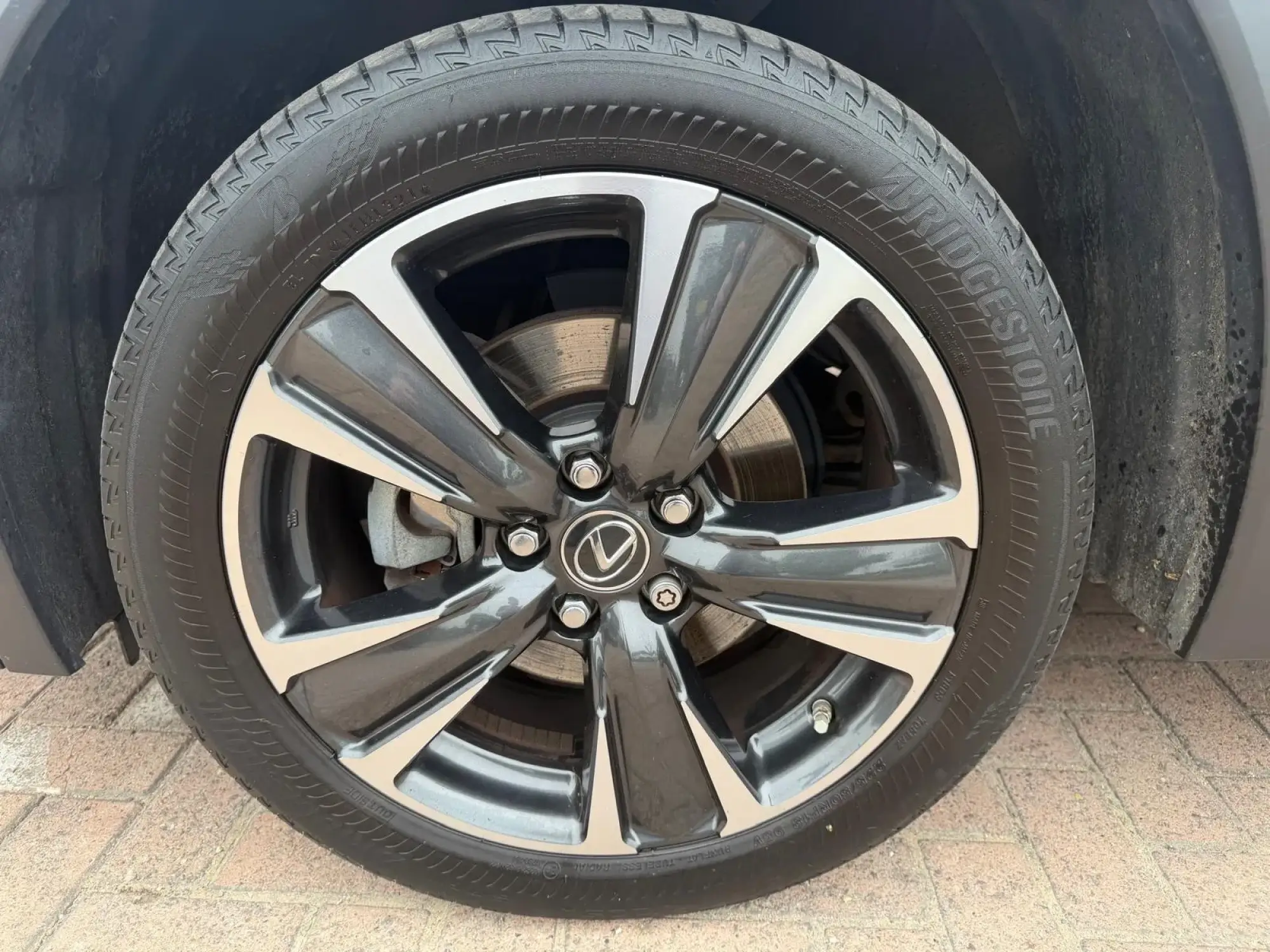 Lexus UX Self-Charging Hybrid Image 33