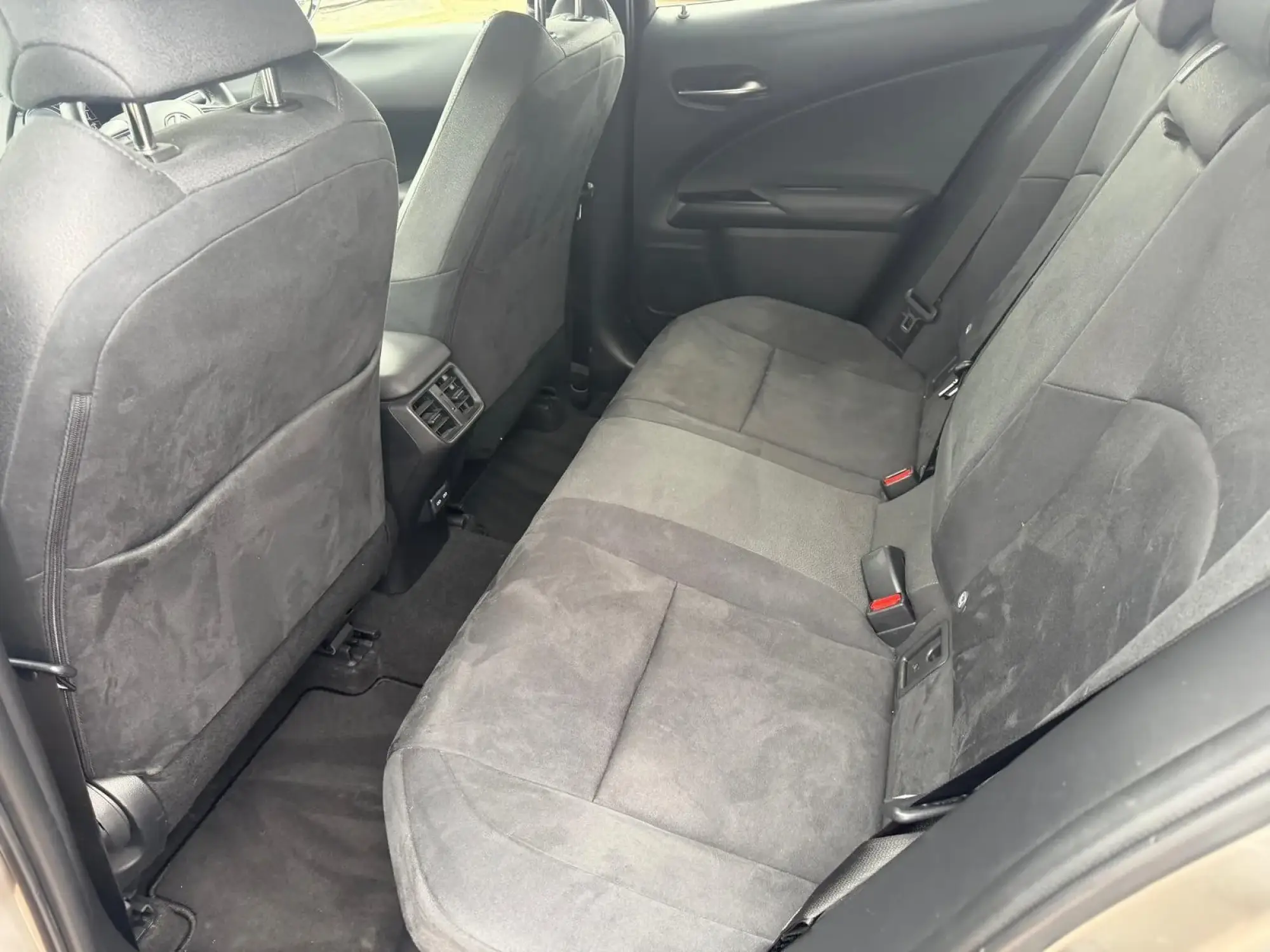 Lexus UX Self-Charging Hybrid Image 35
