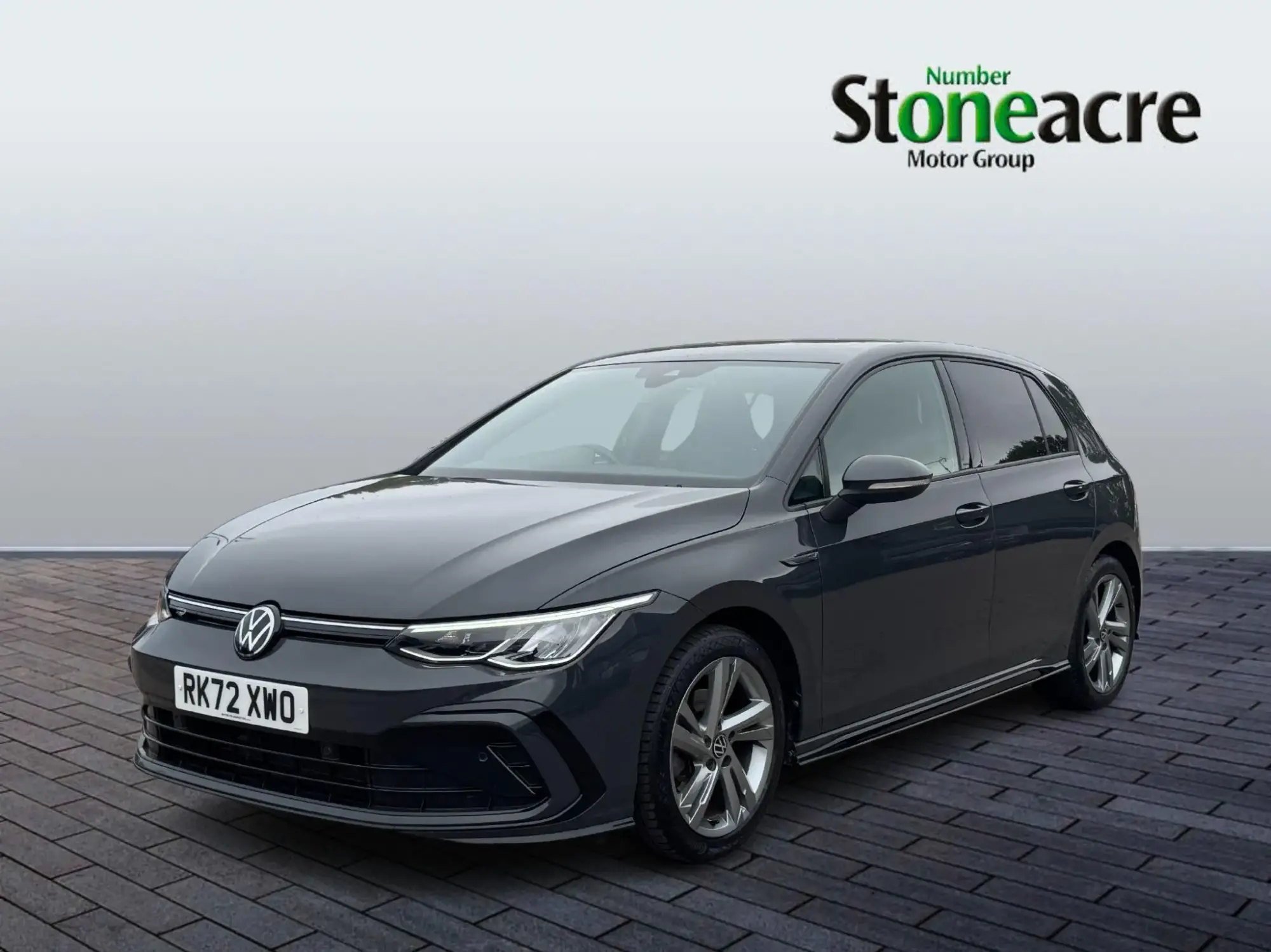 Volkswagen Golf 1.5 TSI R-Line Euro 6 (s/s) 5dr RK72XWO Image 3