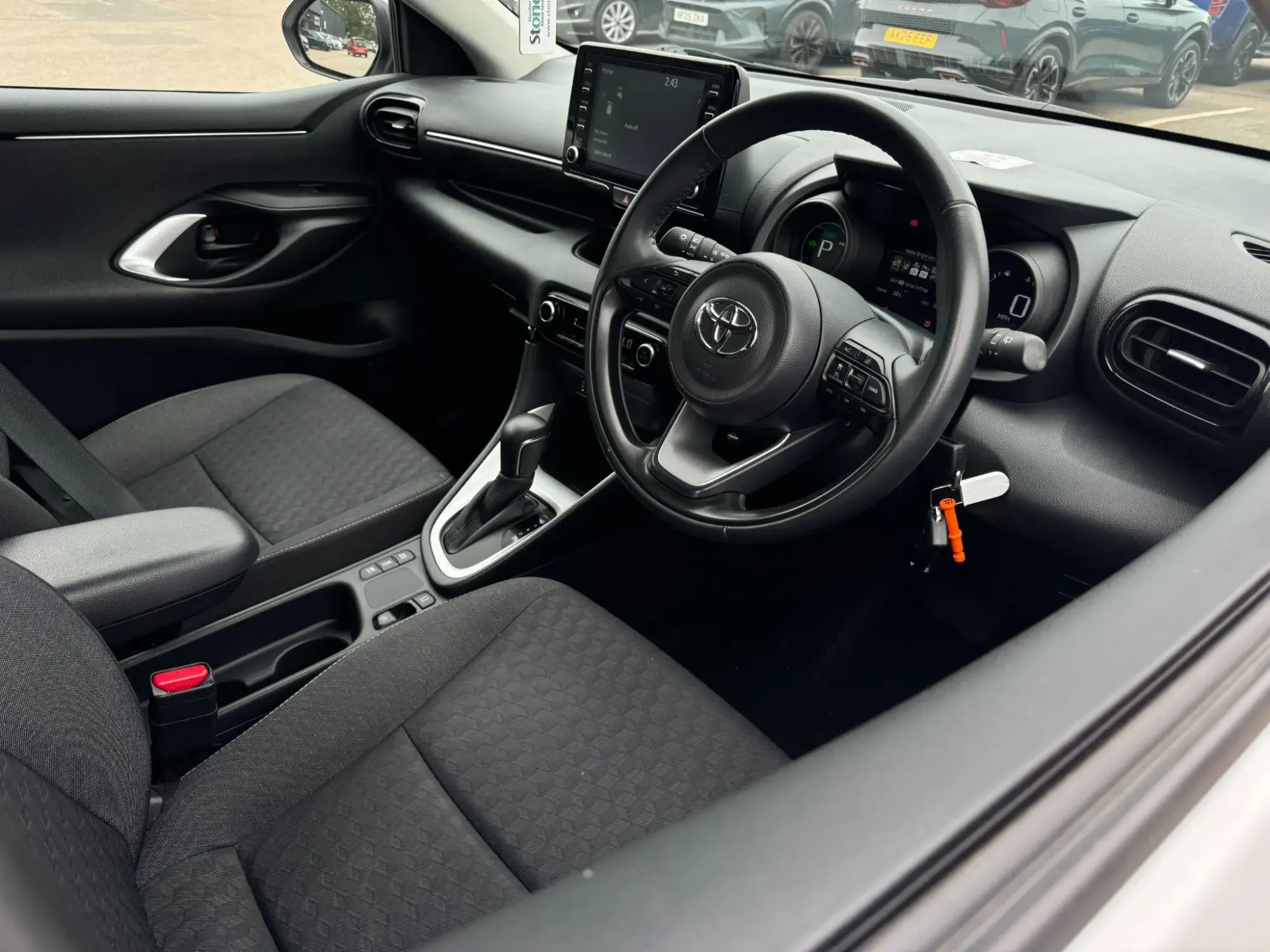 Toyota Yaris Image 9