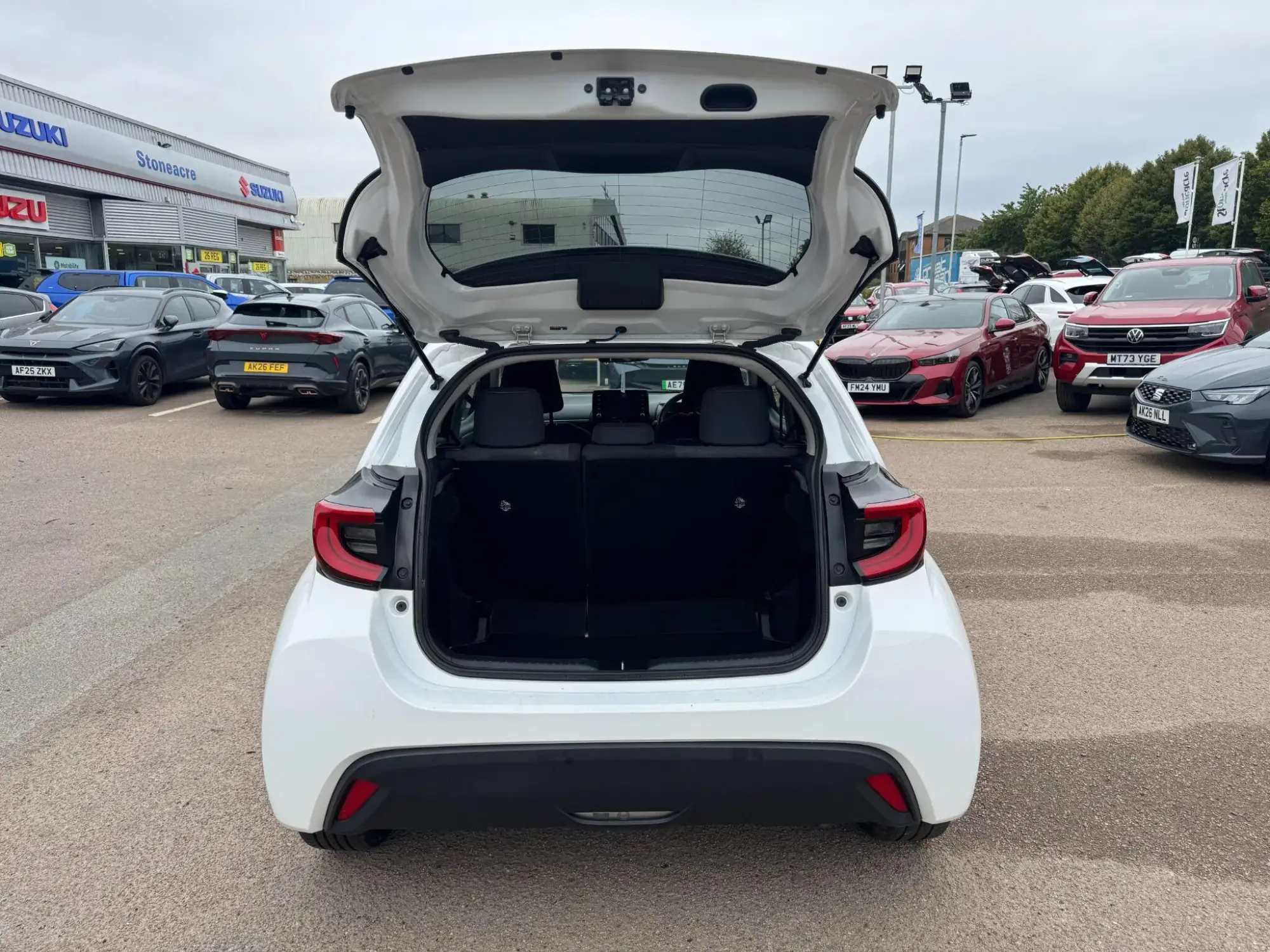 Toyota Yaris Image 21