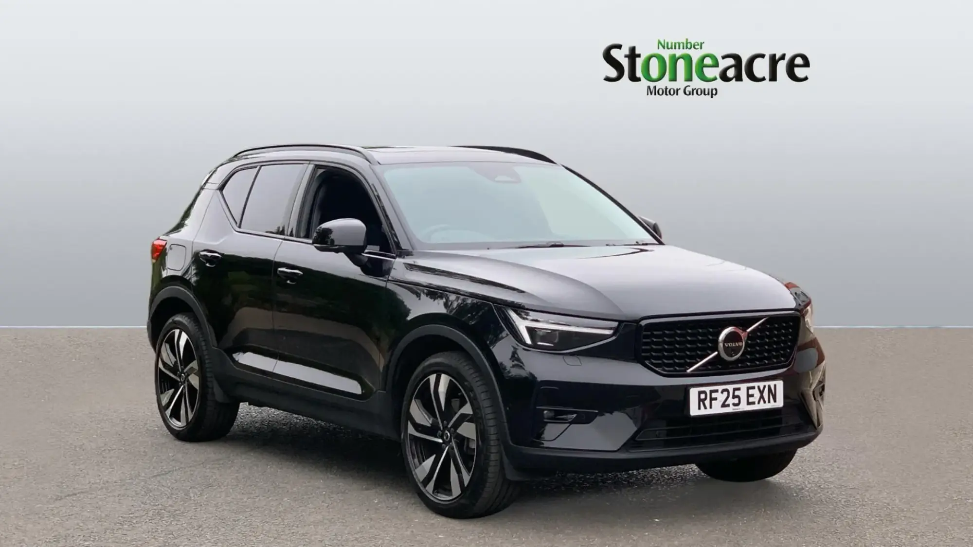 Volvo XC40 Image 1