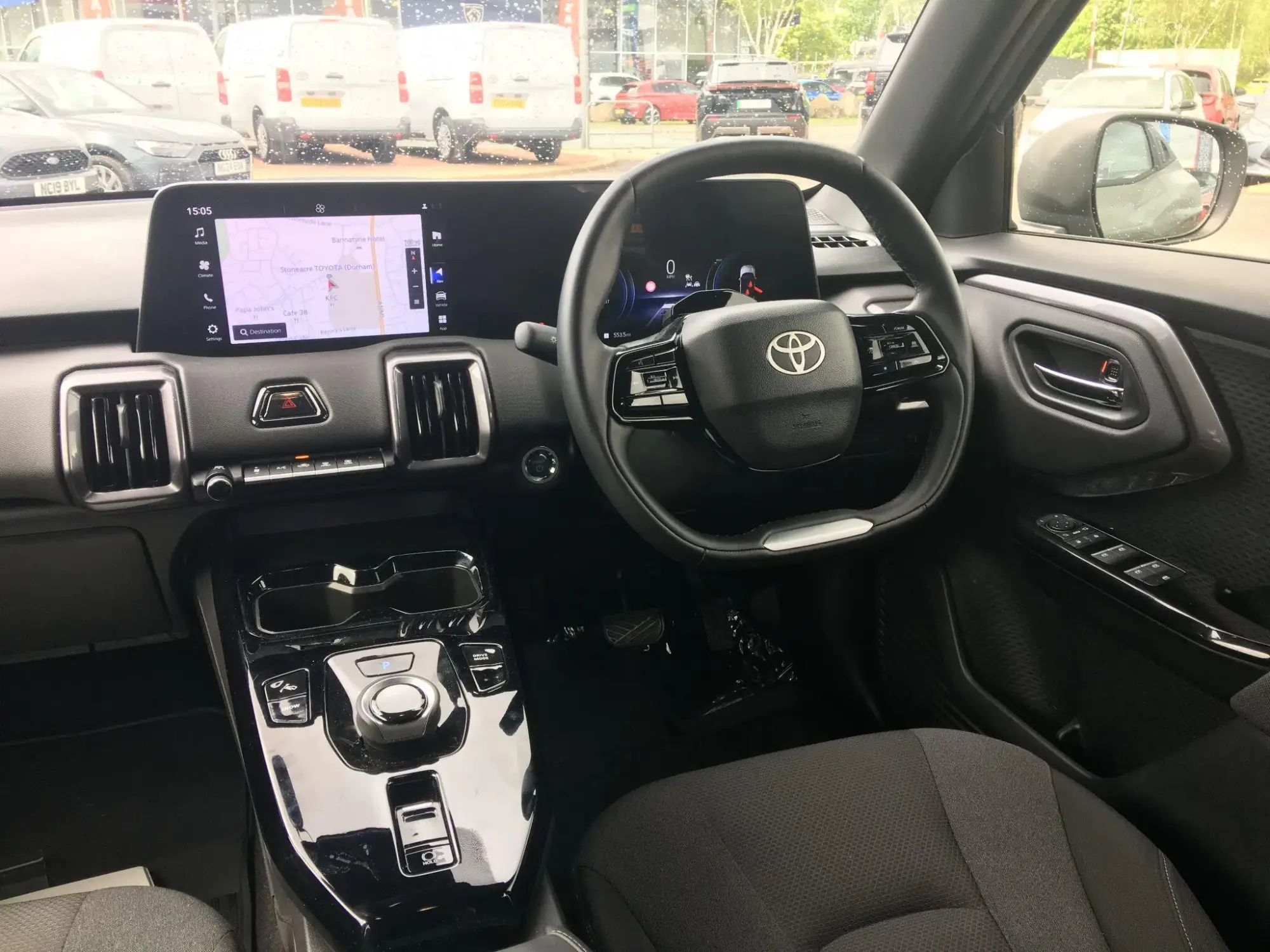 Toyota Urban Cruiser Image 12
