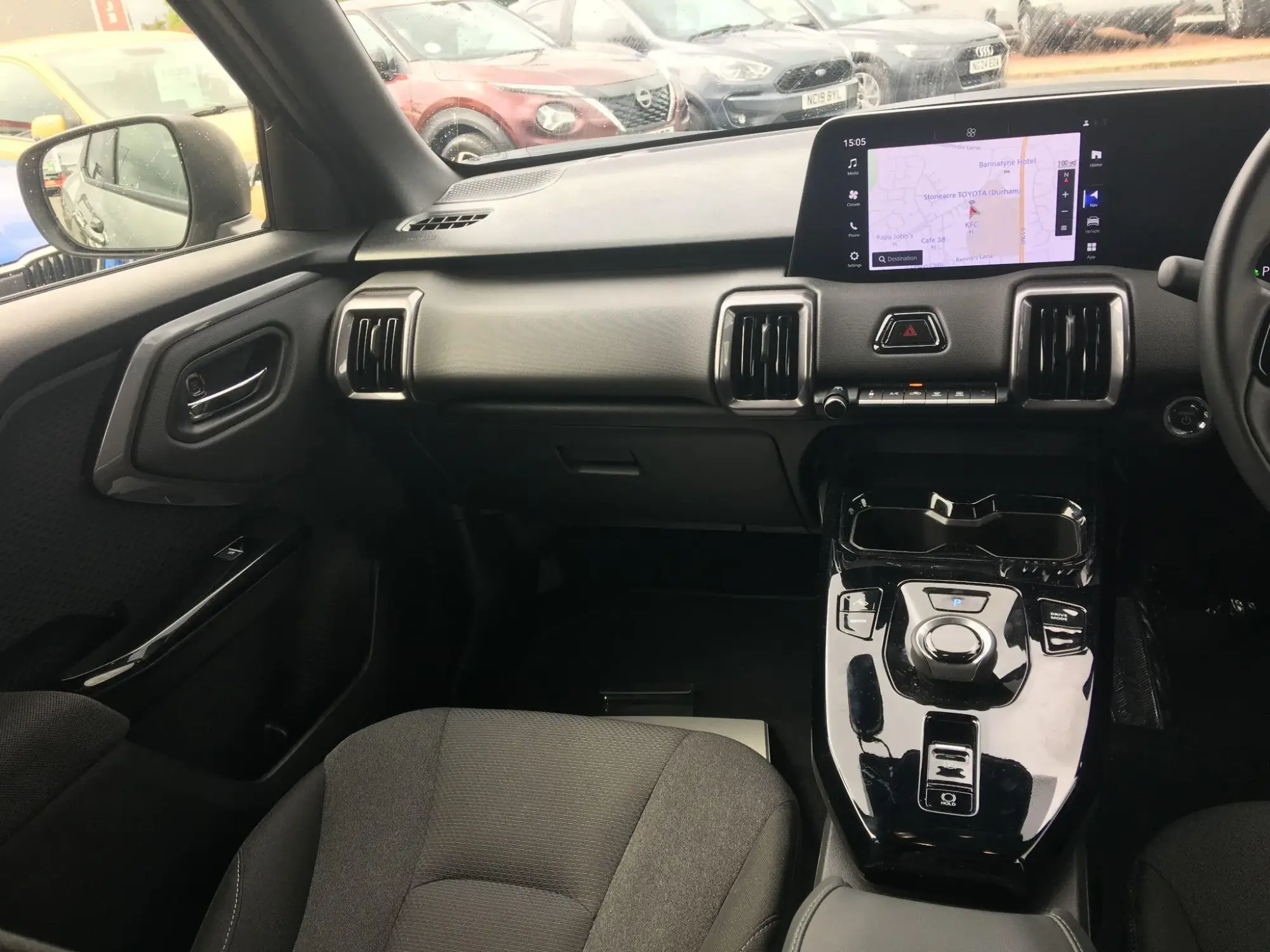 Toyota Urban Cruiser Image 14