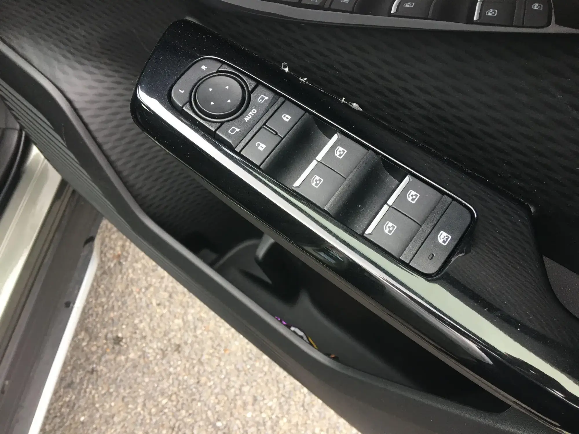 Toyota Urban Cruiser Image 36