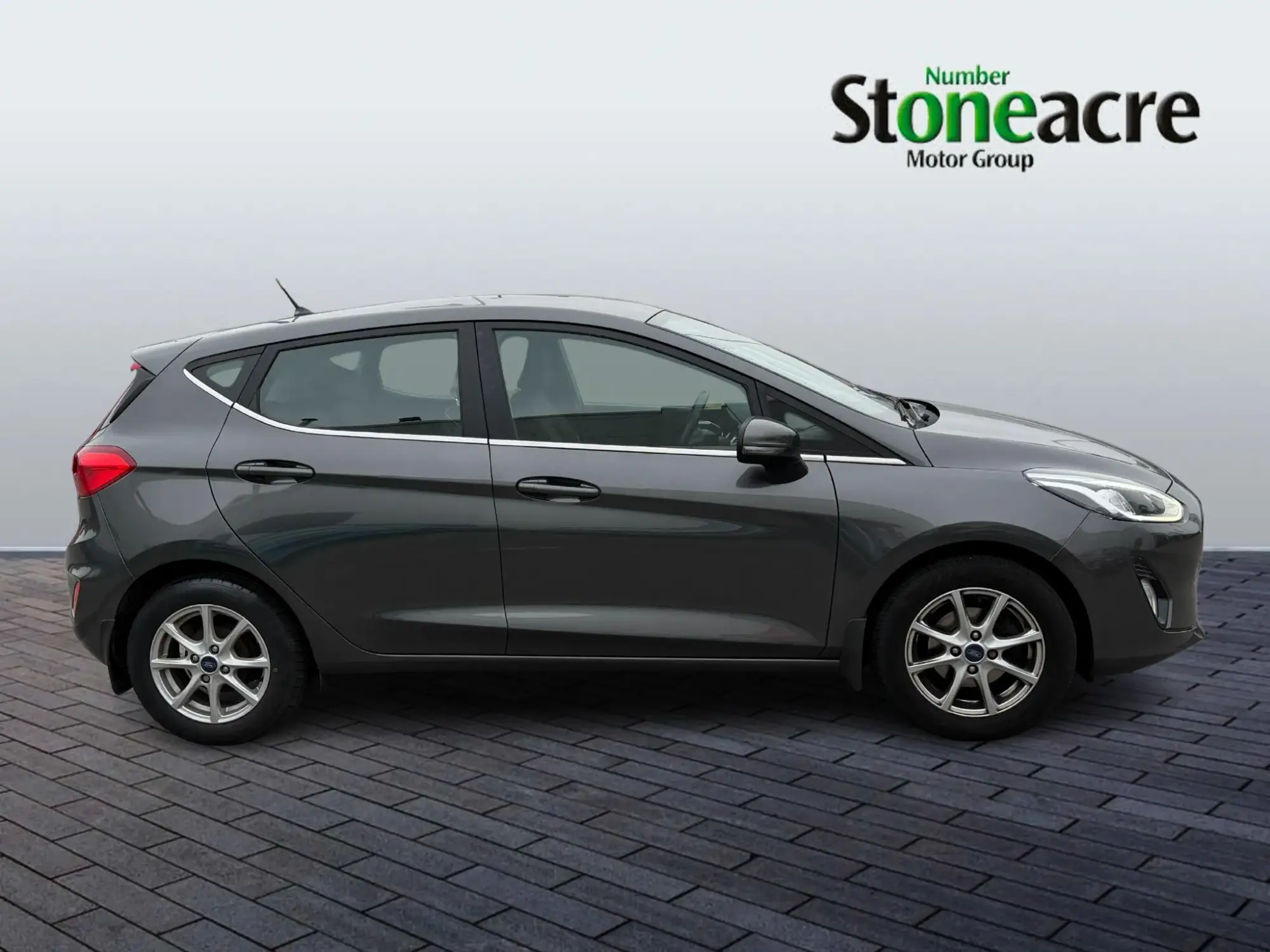 Ford Fiesta 1.1 Zetec 5dr YG18BFE Image 2
