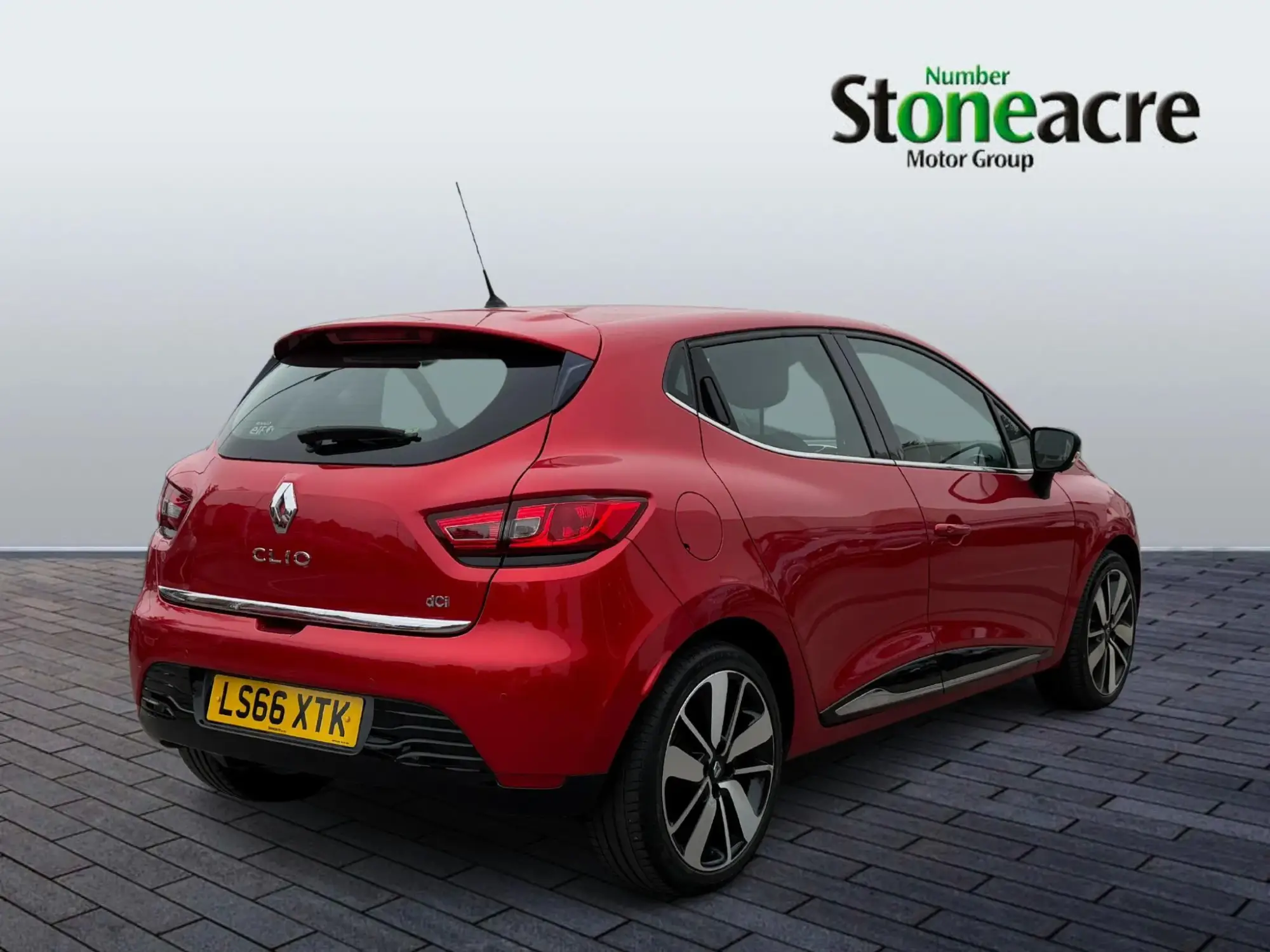 Renault Clio 1.5 dCi Dynamique S Nav Euro 6 (s/s) 5dr LS66XTK Image 3