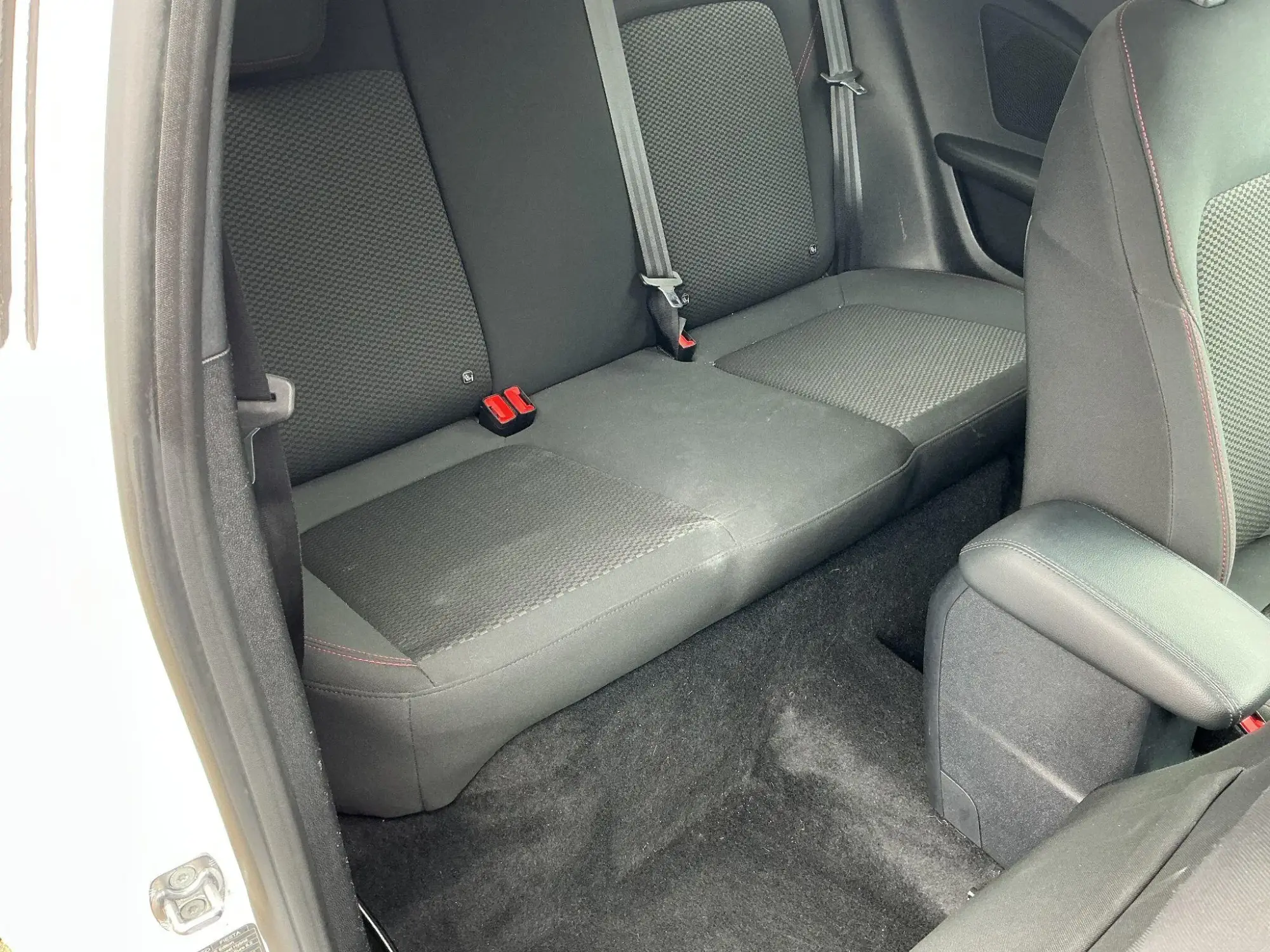 Ford Fiesta Image 12
