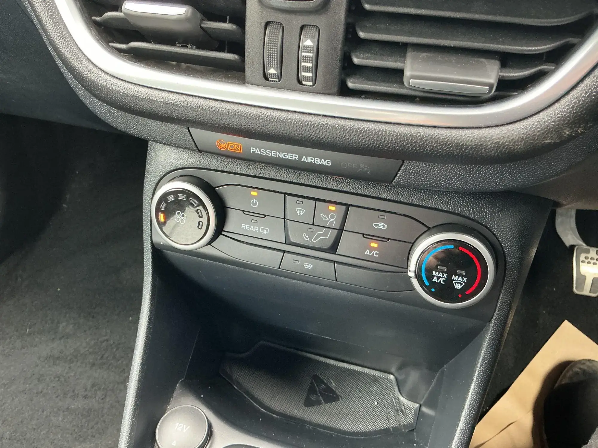 Ford Fiesta Image 14