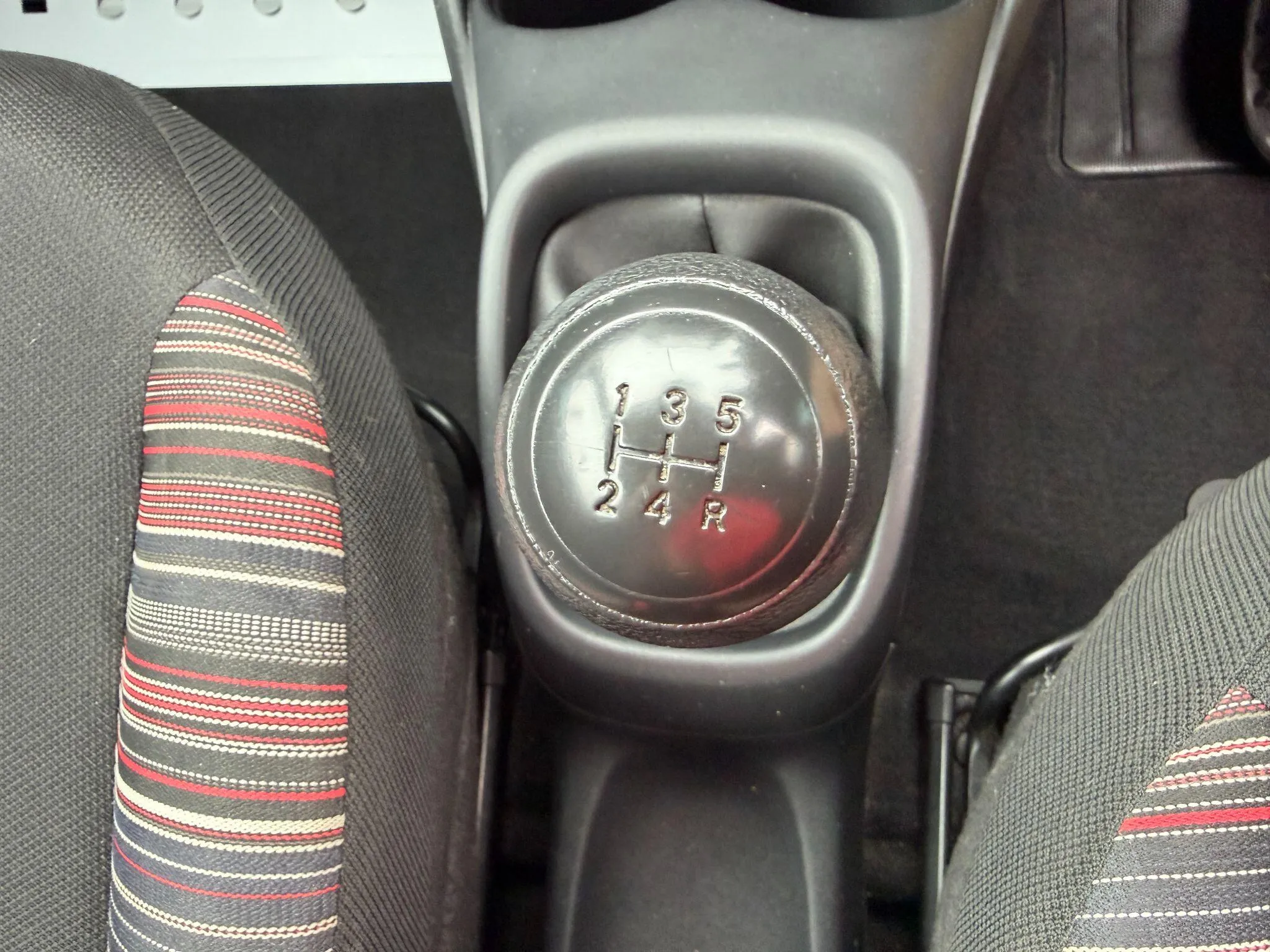 2017 Citroen C1 thumbnail 12