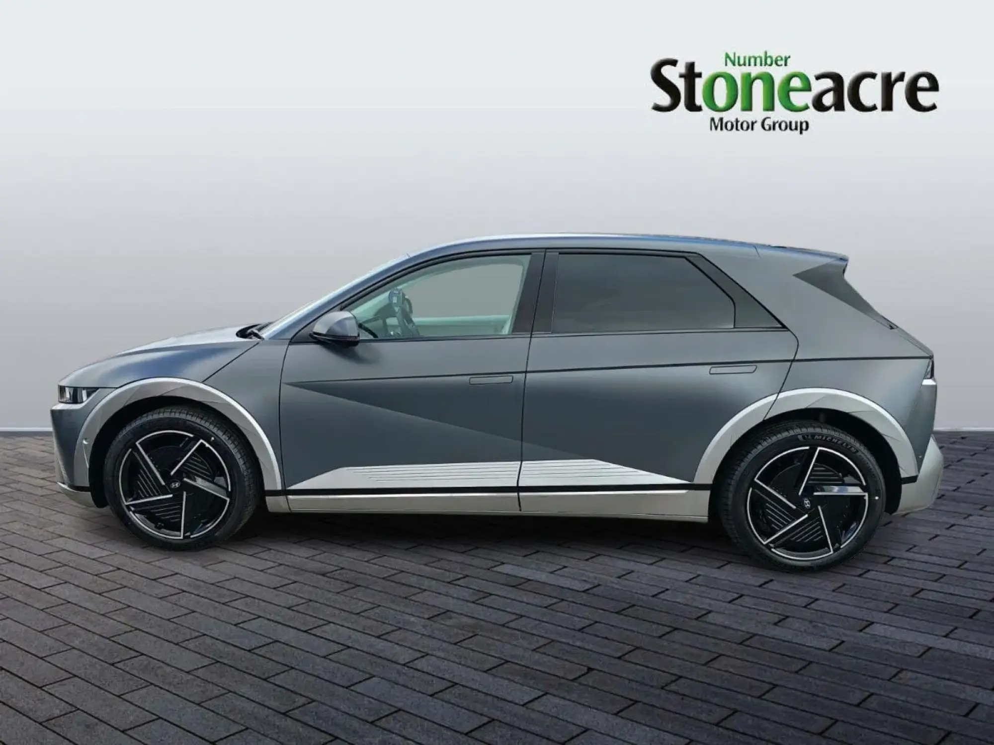 Hyundai IONIQ 5 Image 4 Hyundai IONIQ 5 Image 4