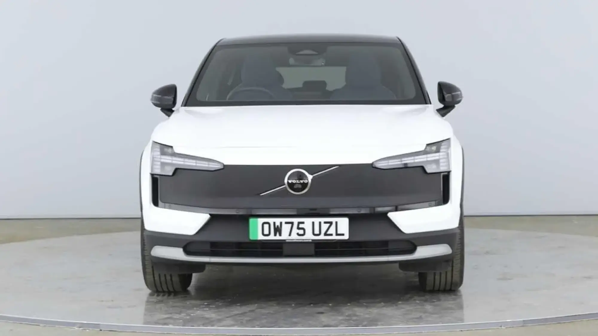 Volvo EX30 Cross Country Image 8