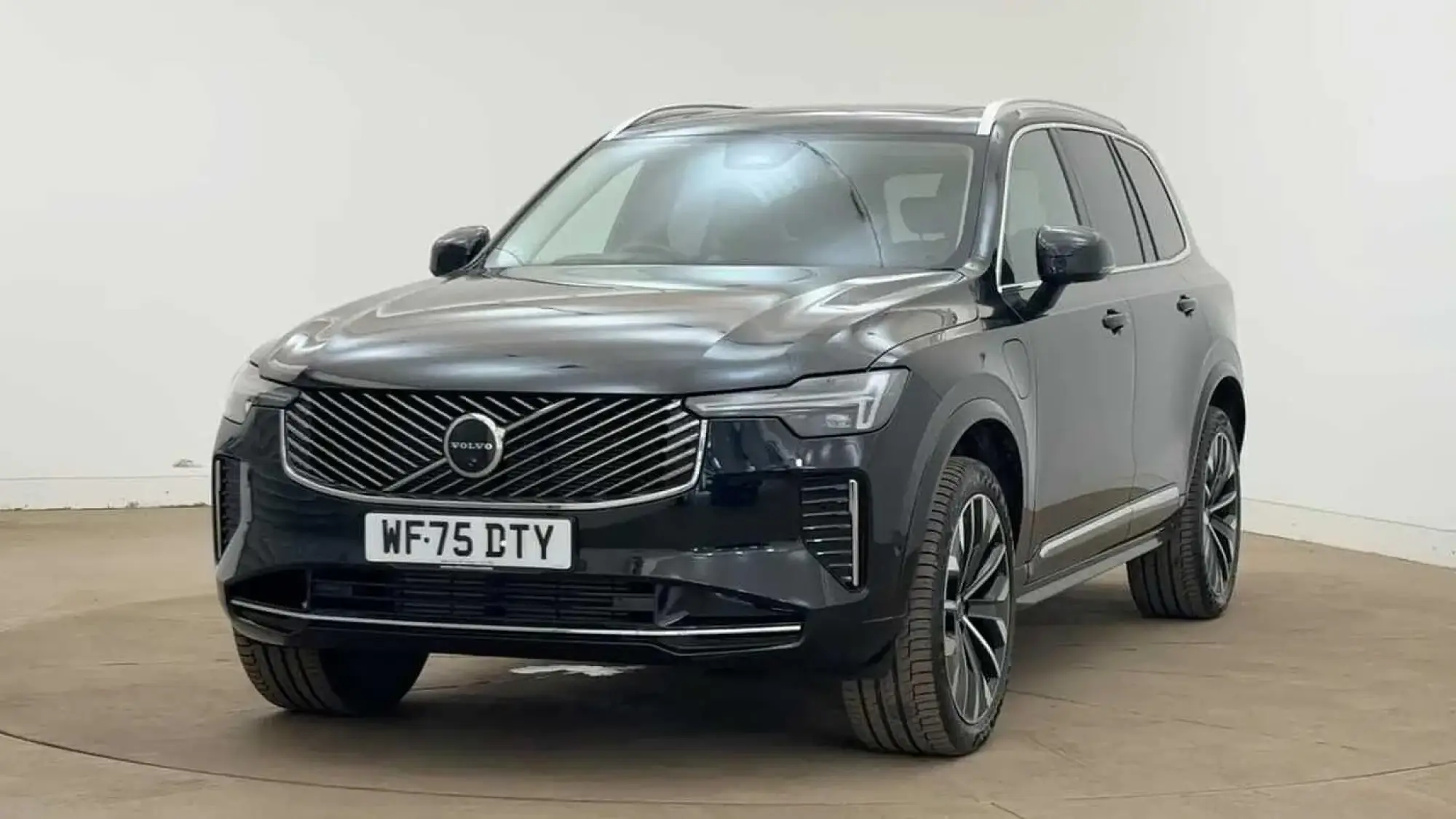 Volvo XC90 Plug-In Hybrid Image 7 Volvo XC90 Plug-In Hybrid Image 7