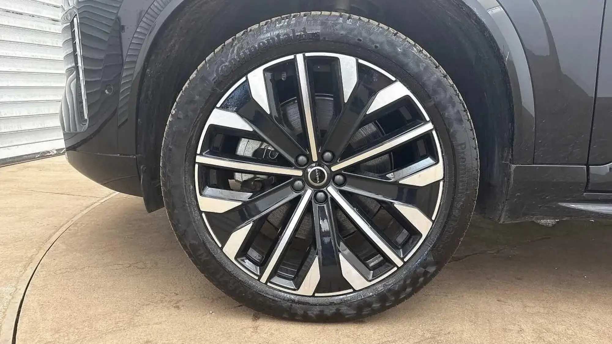 Volvo XC90 Plug-In Hybrid Image 16 Volvo XC90 Plug-In Hybrid Image 16