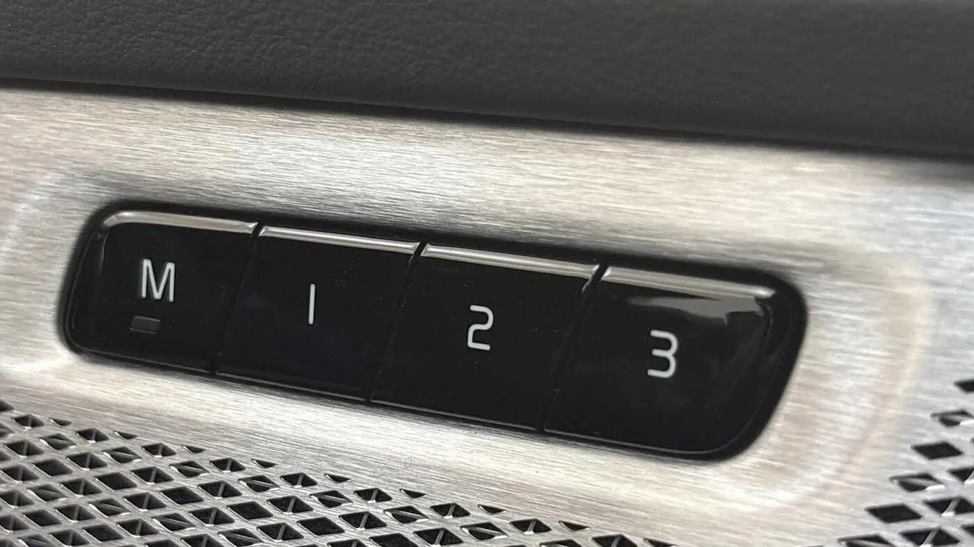 Volvo XC90 Plug-In Hybrid Image 25 Volvo XC90 Plug-In Hybrid Image 25