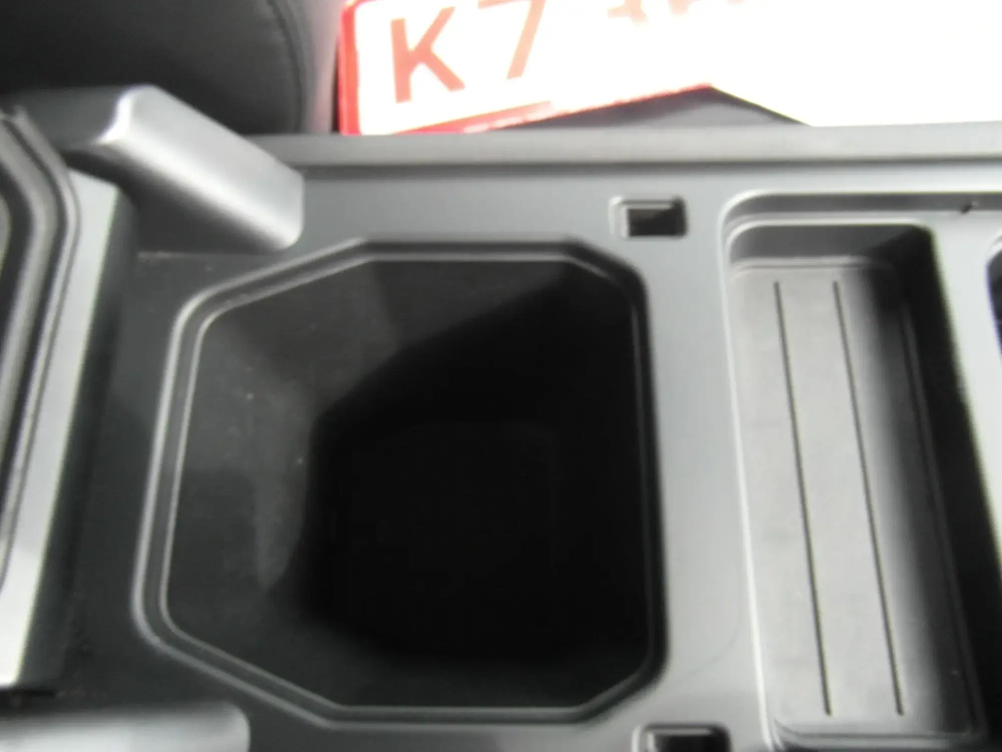 Land Rover Defender 110 Image 37