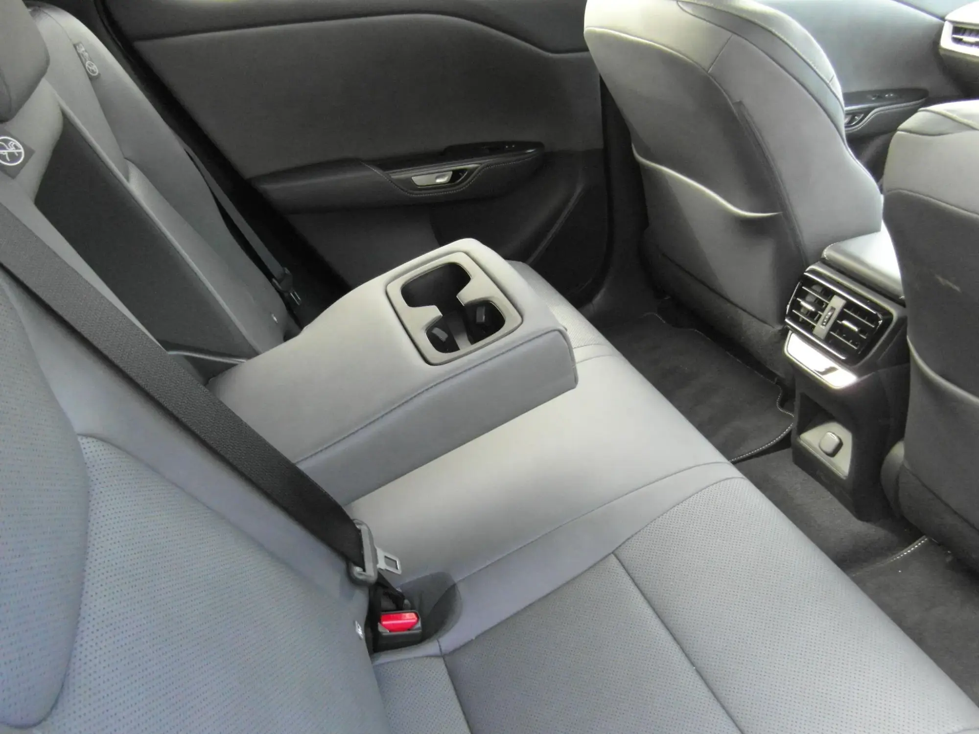 Lexus RZ Image 26 Lexus RZ Image 26