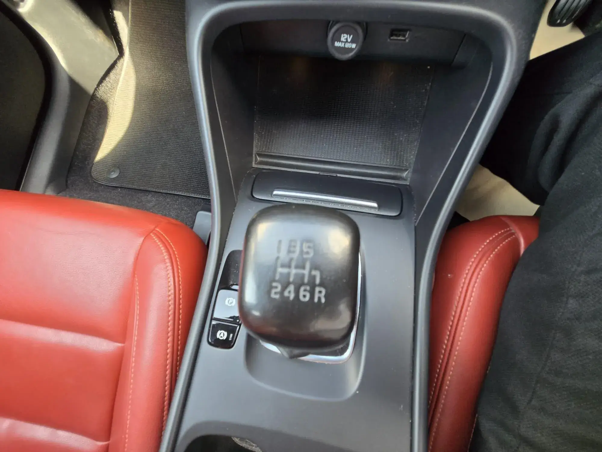 Volvo XC40 Image 9