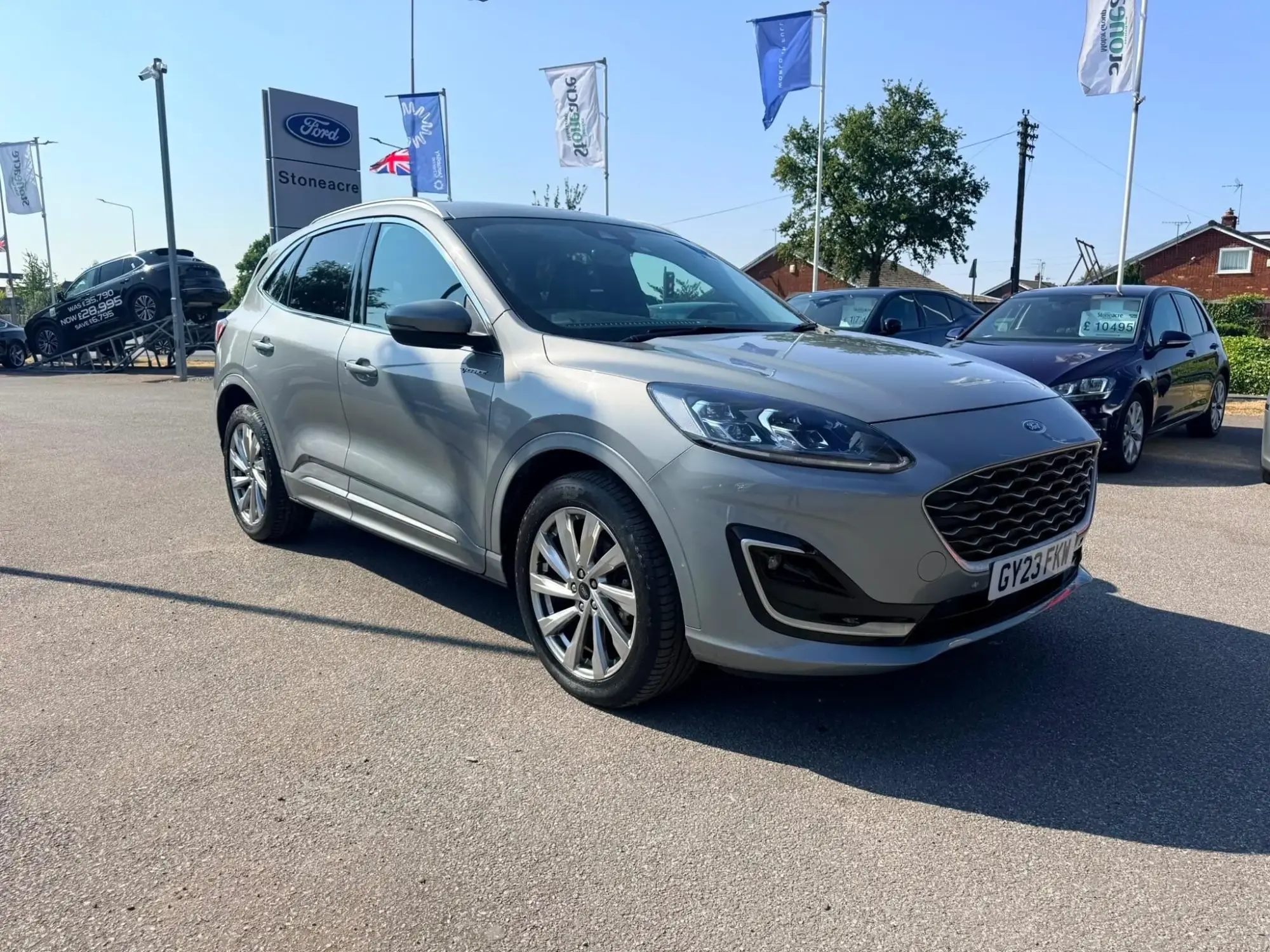 Ford Kuga Hybrid Image 1