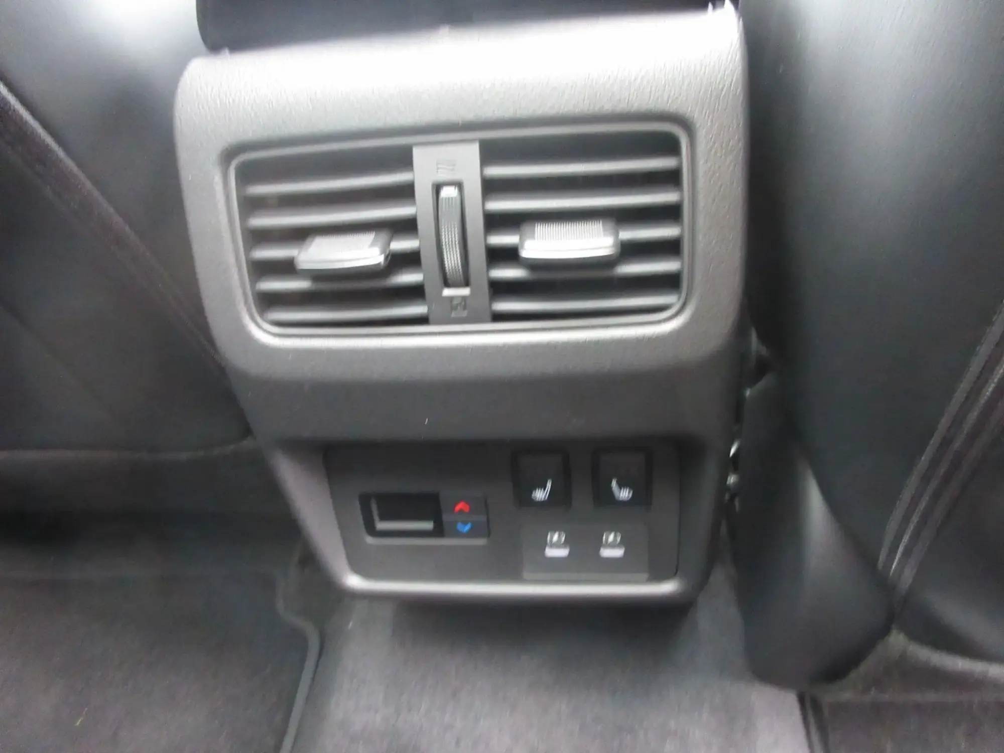 Nissan X-Trail Image 16 Nissan X-Trail Image 16
