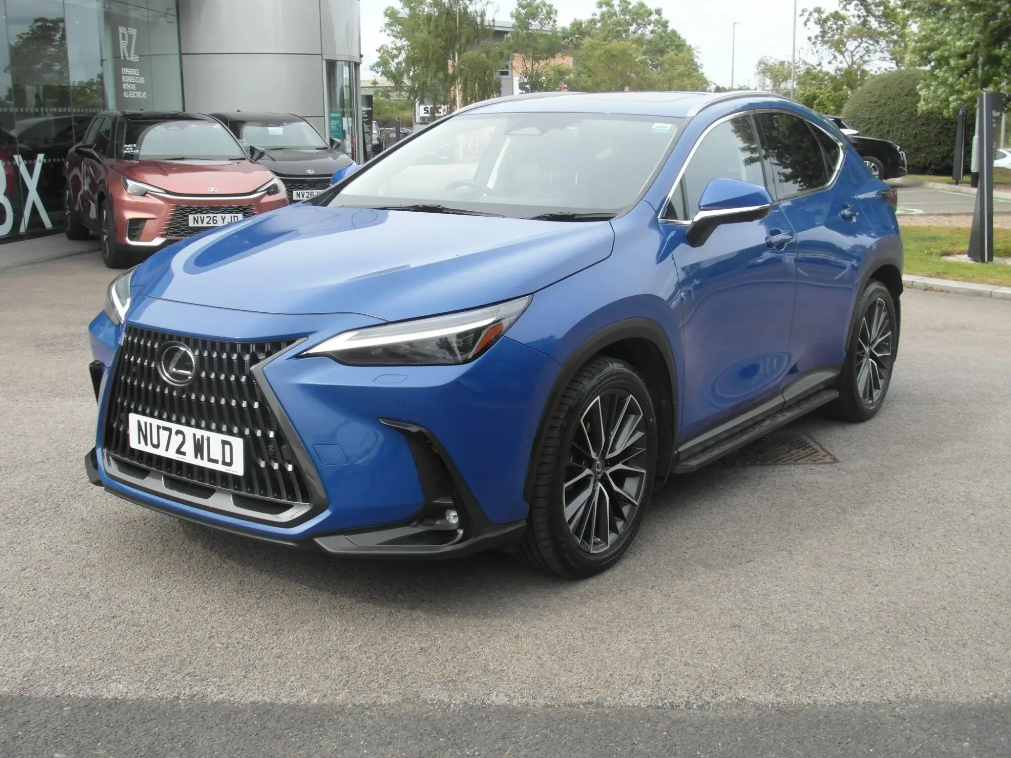 Lexus NX Self-Charging Hybrid 2.5 450h+ 18.1kWh Takumi E-CVT 4WD Euro 6 (s/s) 5dr NU72WLD Image 3