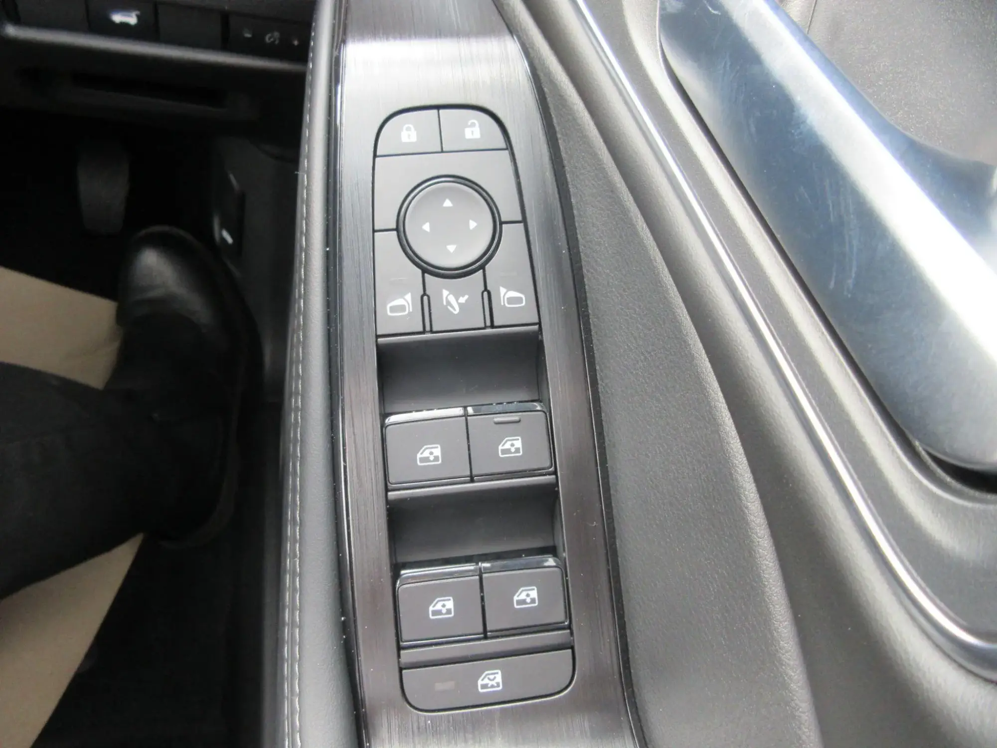 Nissan X-Trail e-POWER Image 18 Nissan X-Trail e-POWER Image 18