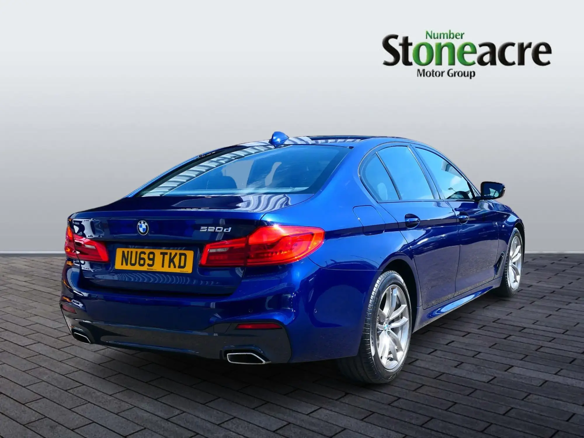 BMW 5 Series Image 8 BMW 5 Series Image 8