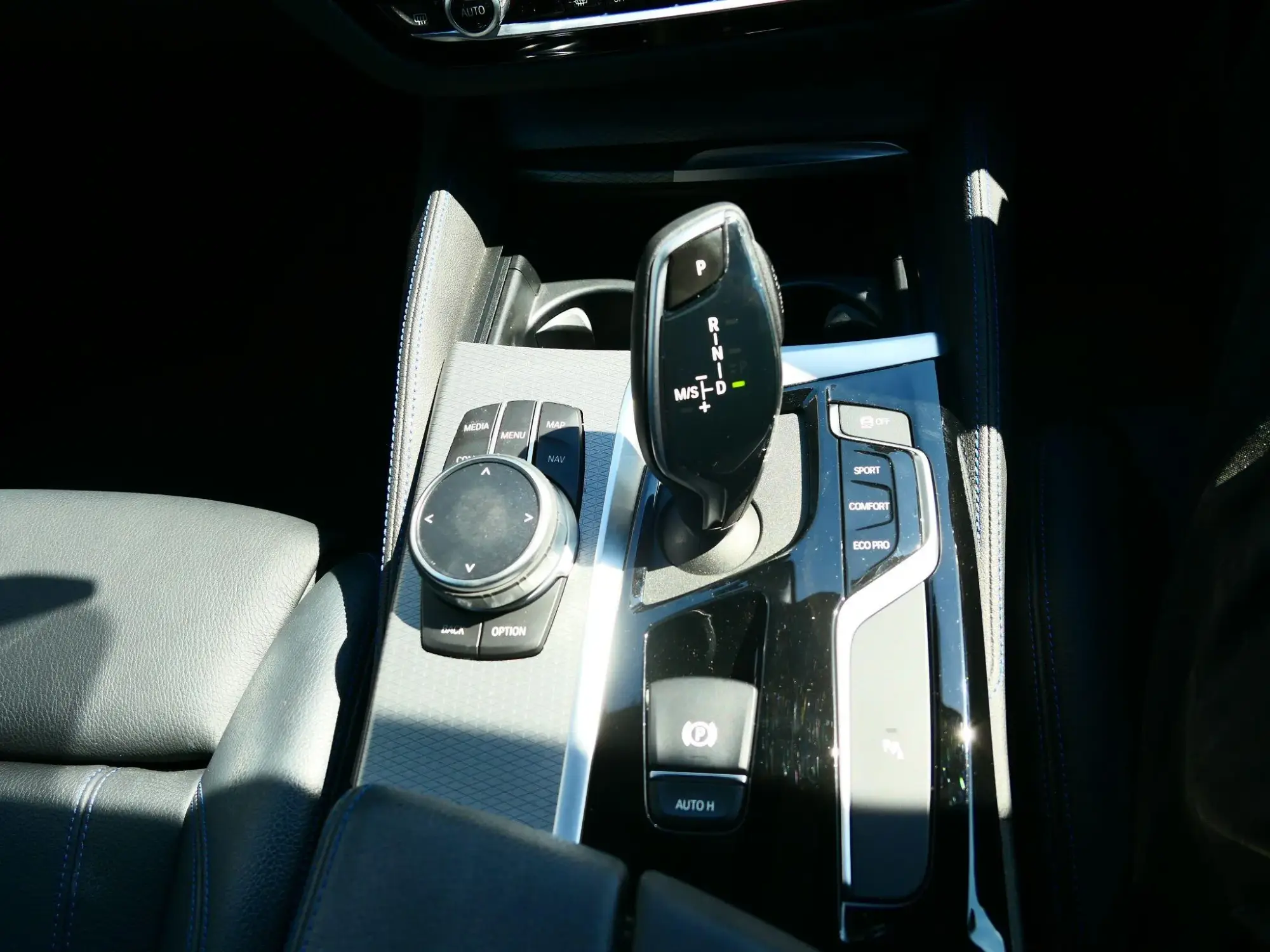 BMW 5 Series Image 11 BMW 5 Series Image 11