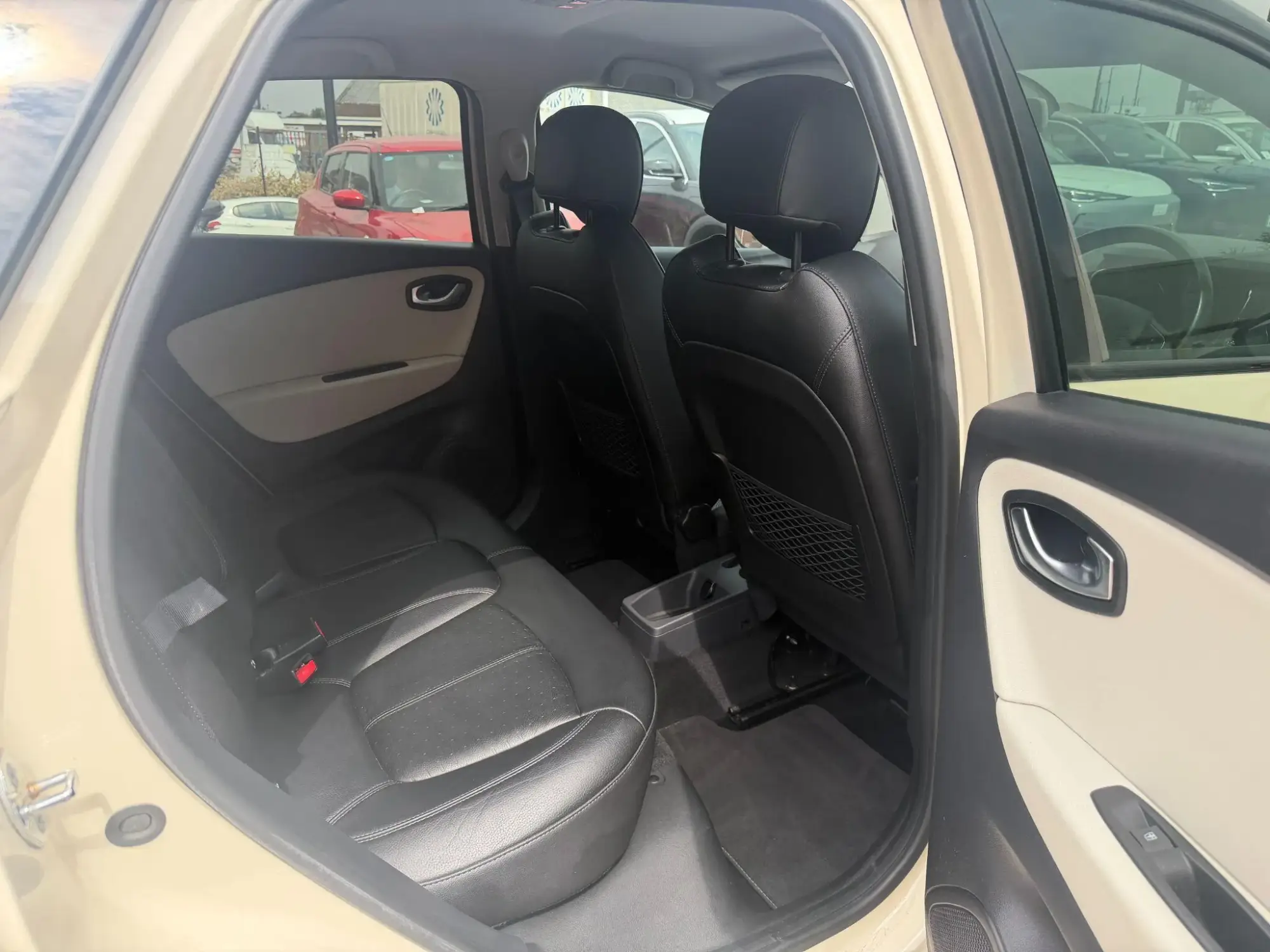 Renault Captur Image 15 Renault Captur Image 15
