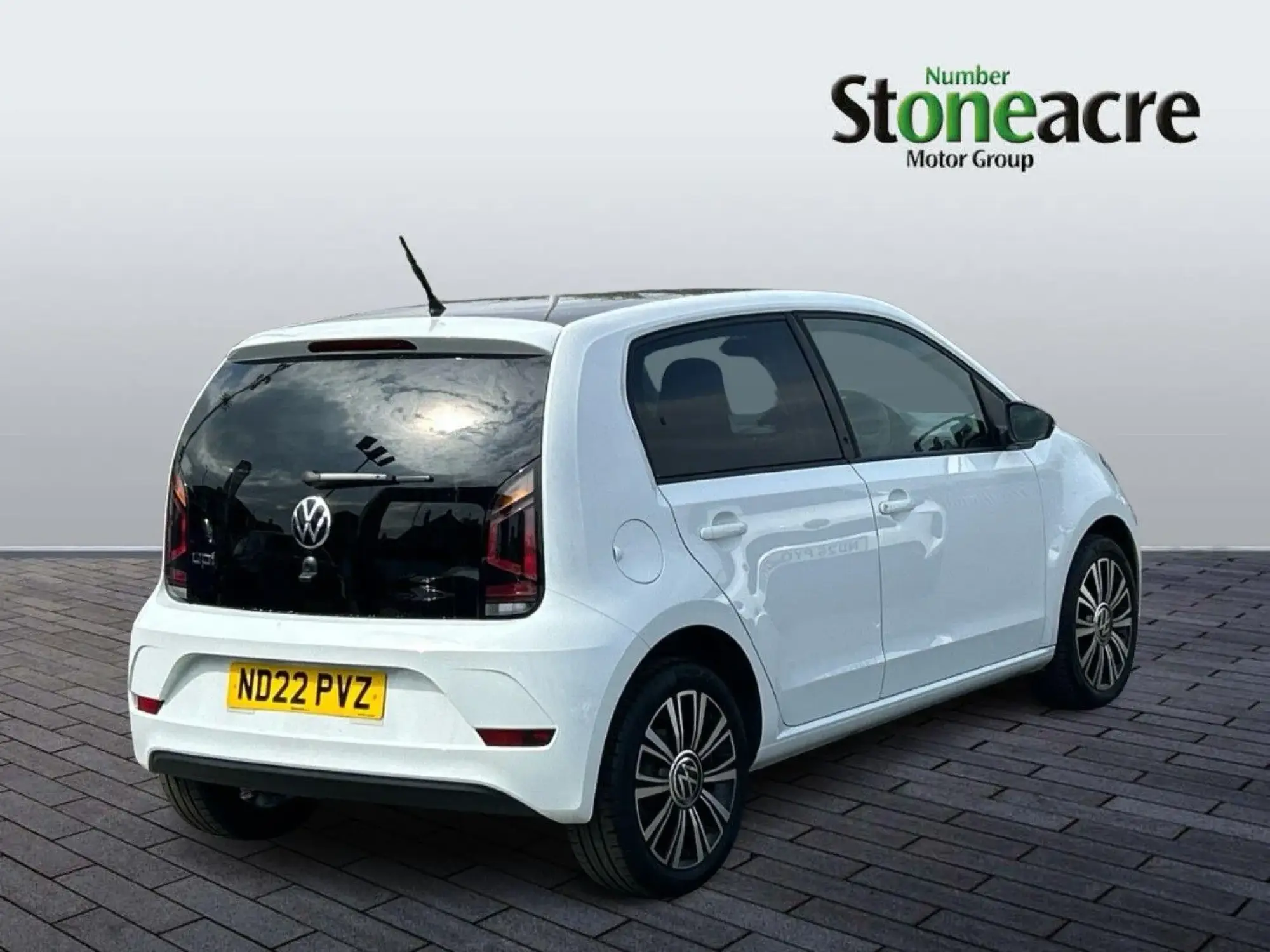 Volkswagen up! 1.0 65PS Black Edition 5dr ND22PVZ Image 3