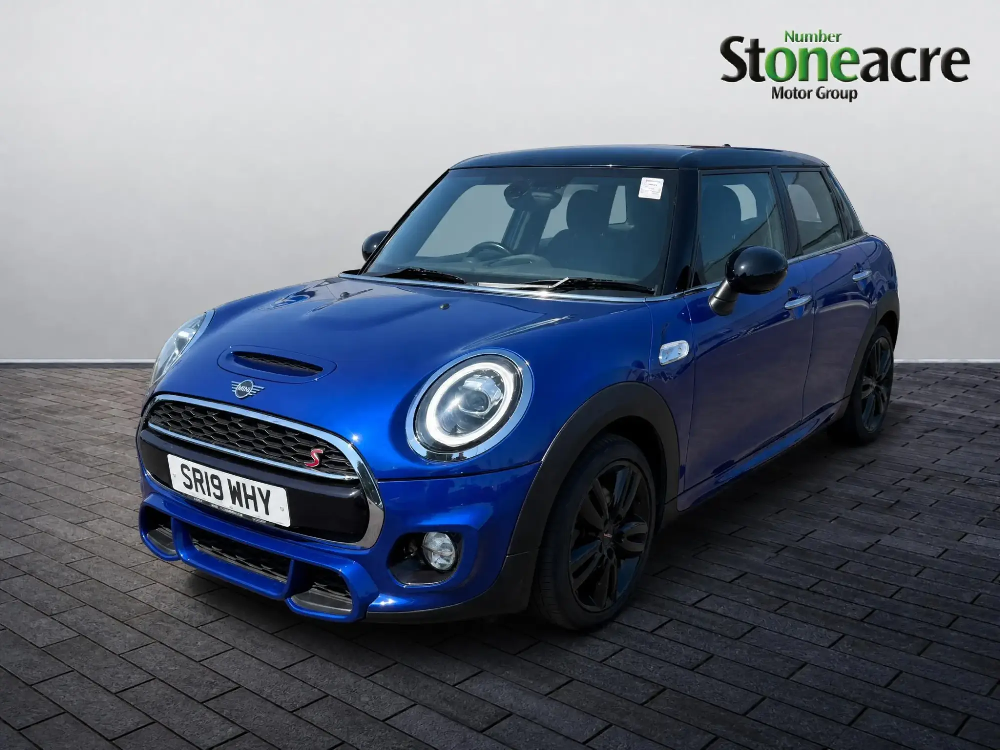 MINI Hatch 2.0 Cooper S Sport Steptronic Euro 6 (s/s) 5dr SR19MHY Image 3