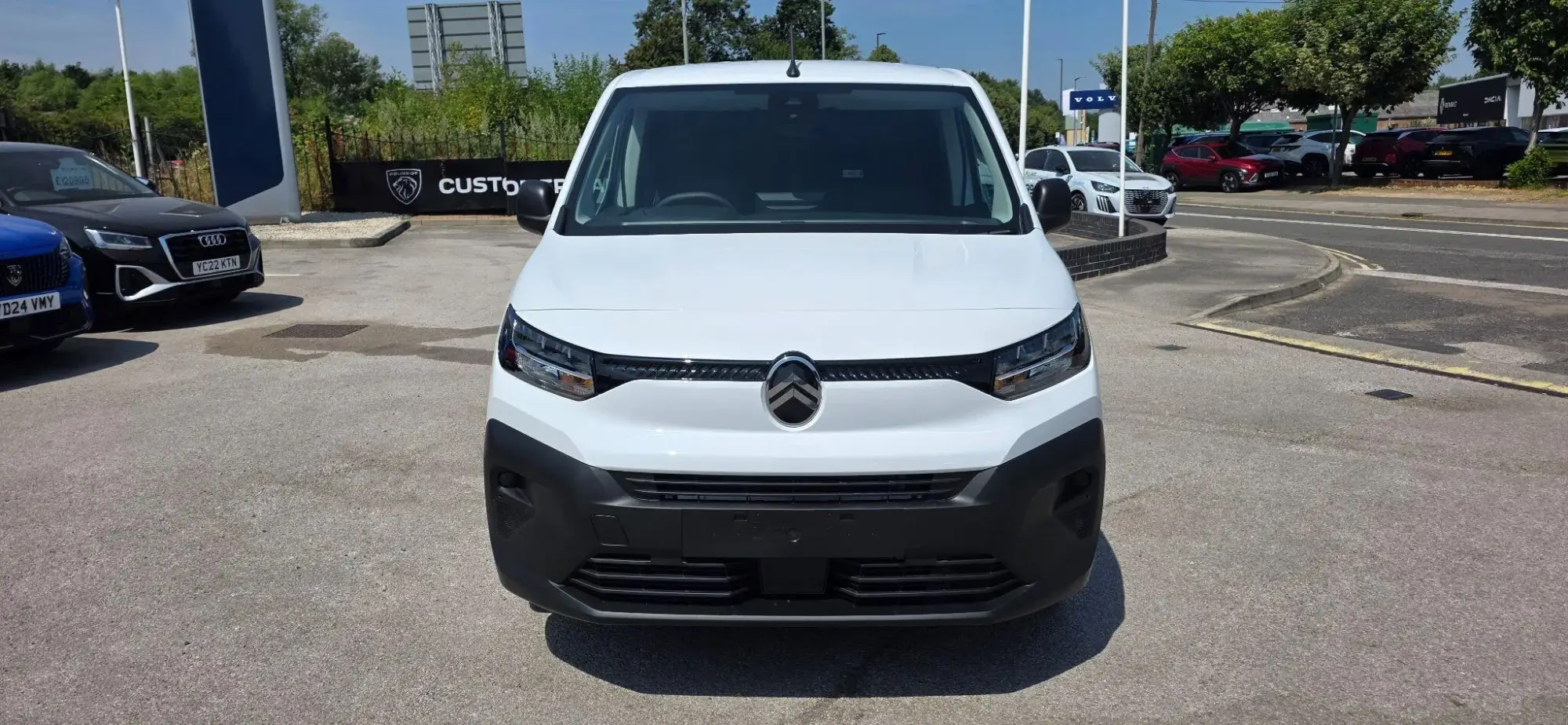 Citroen Berlingo 1.5 1000 Enterprise Plus M SWB Euro 6 (s/s) 5dr Image 2