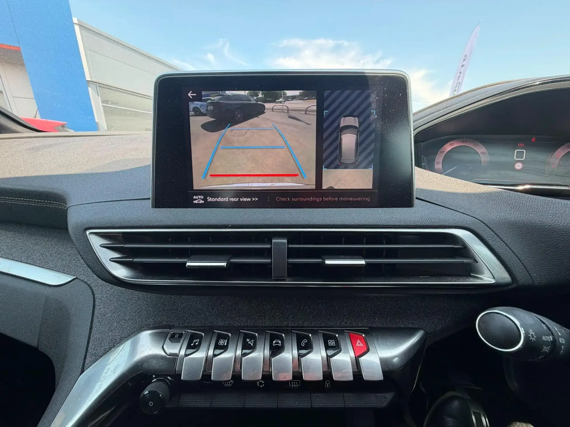Peugeot 3008 Image 11