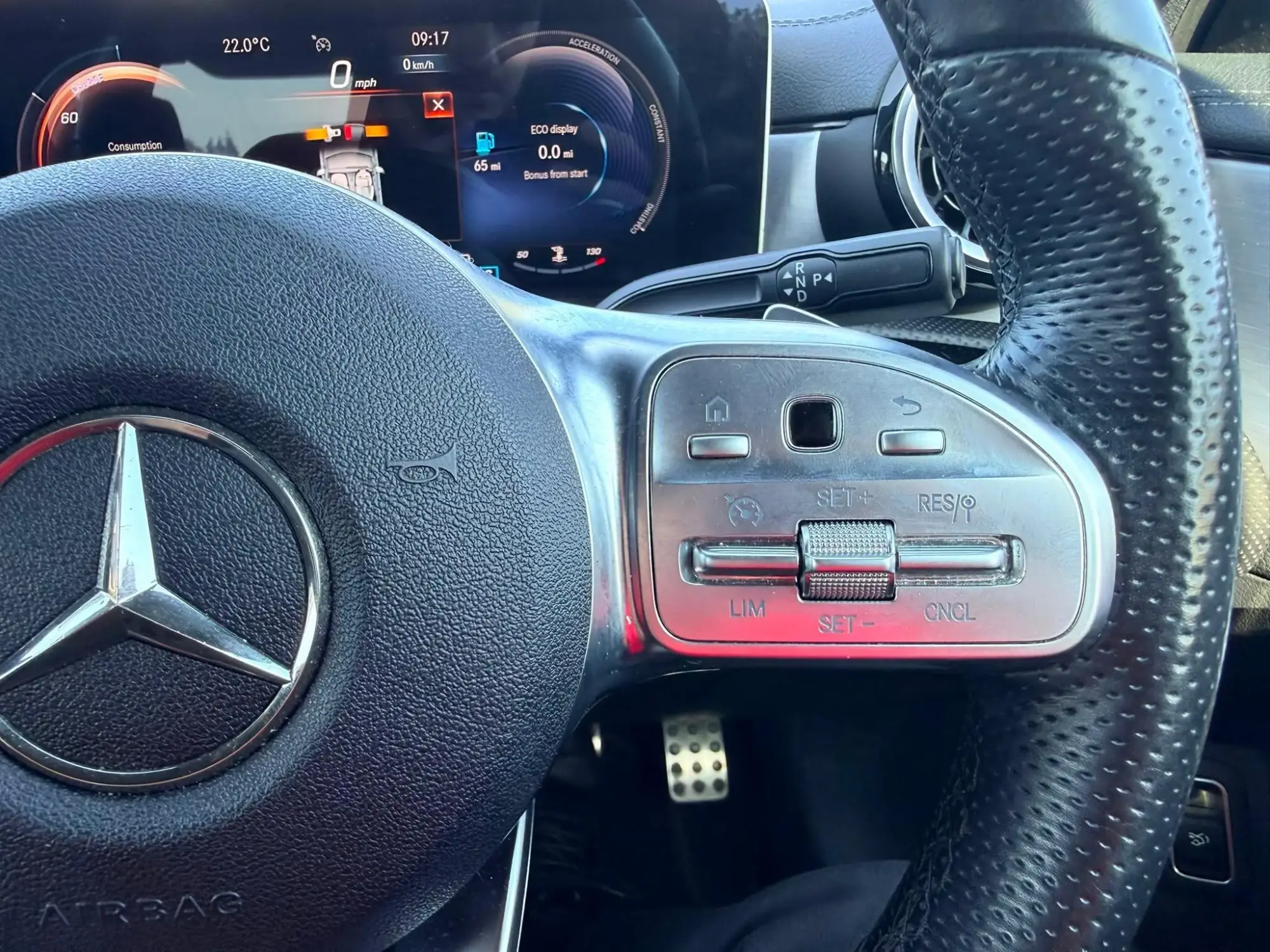 Mercedes-Benz CLA Image 15