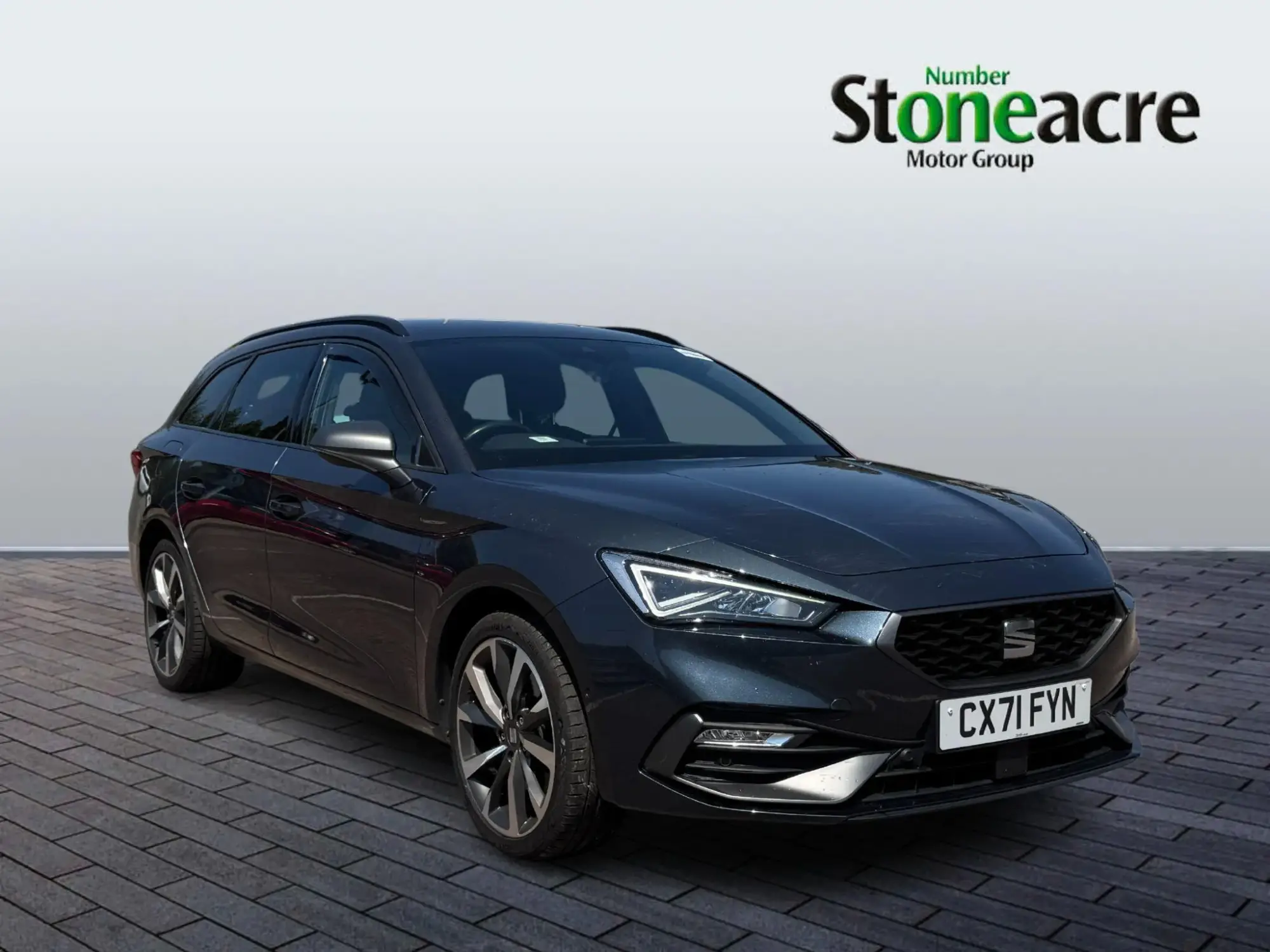 SEAT Leon e-Hybrid Image 1 SEAT Leon e-Hybrid Image 1
