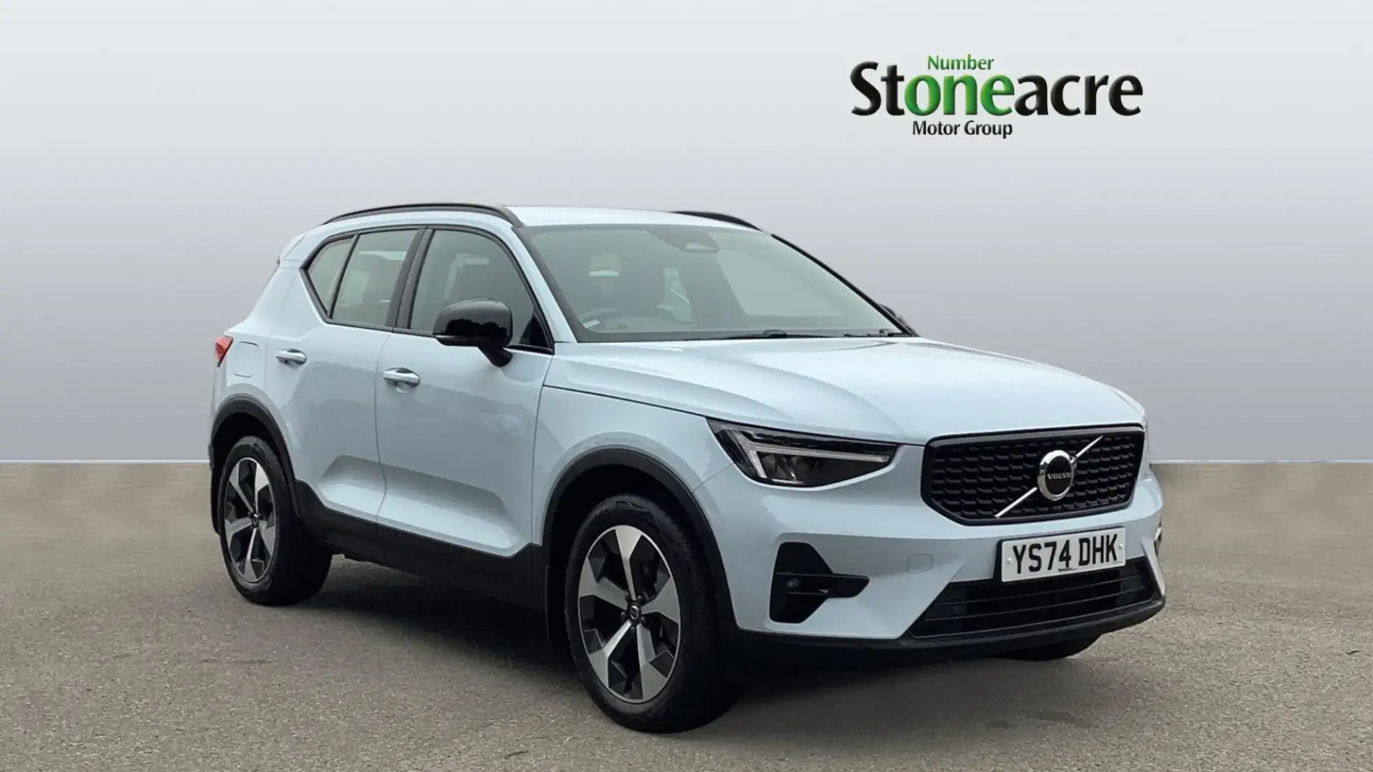 Volvo XC40 Image 1