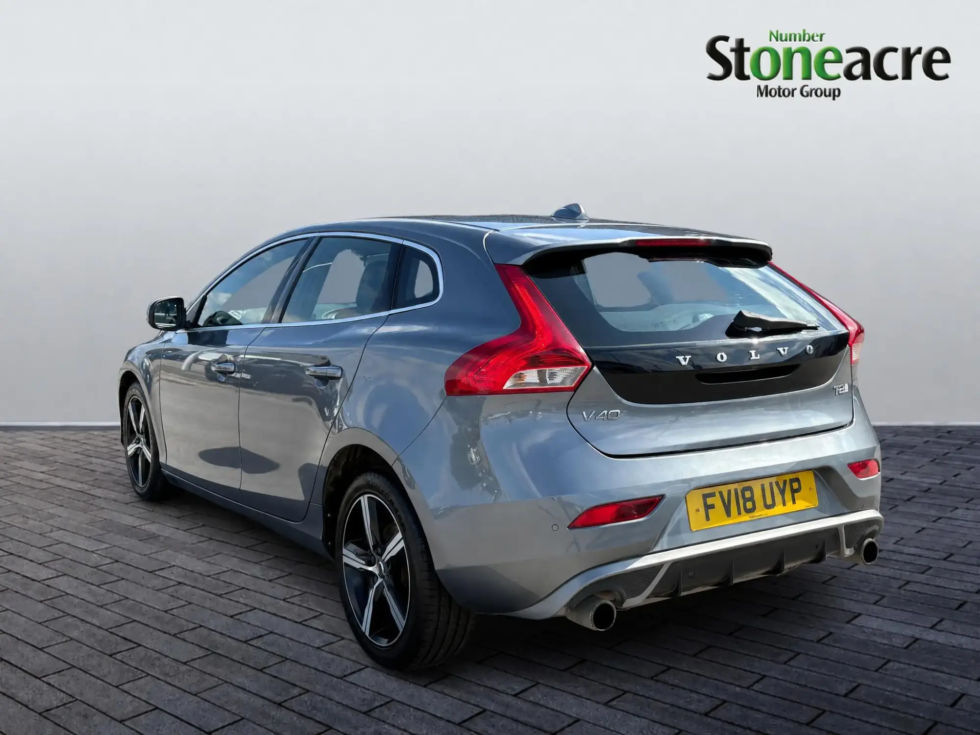 Volvo V40 Image 4 Volvo V40 Image 4
