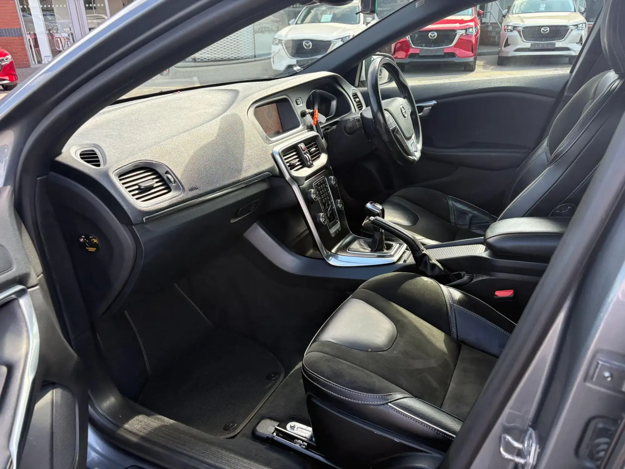 Volvo V40 Image 10 Volvo V40 Image 10