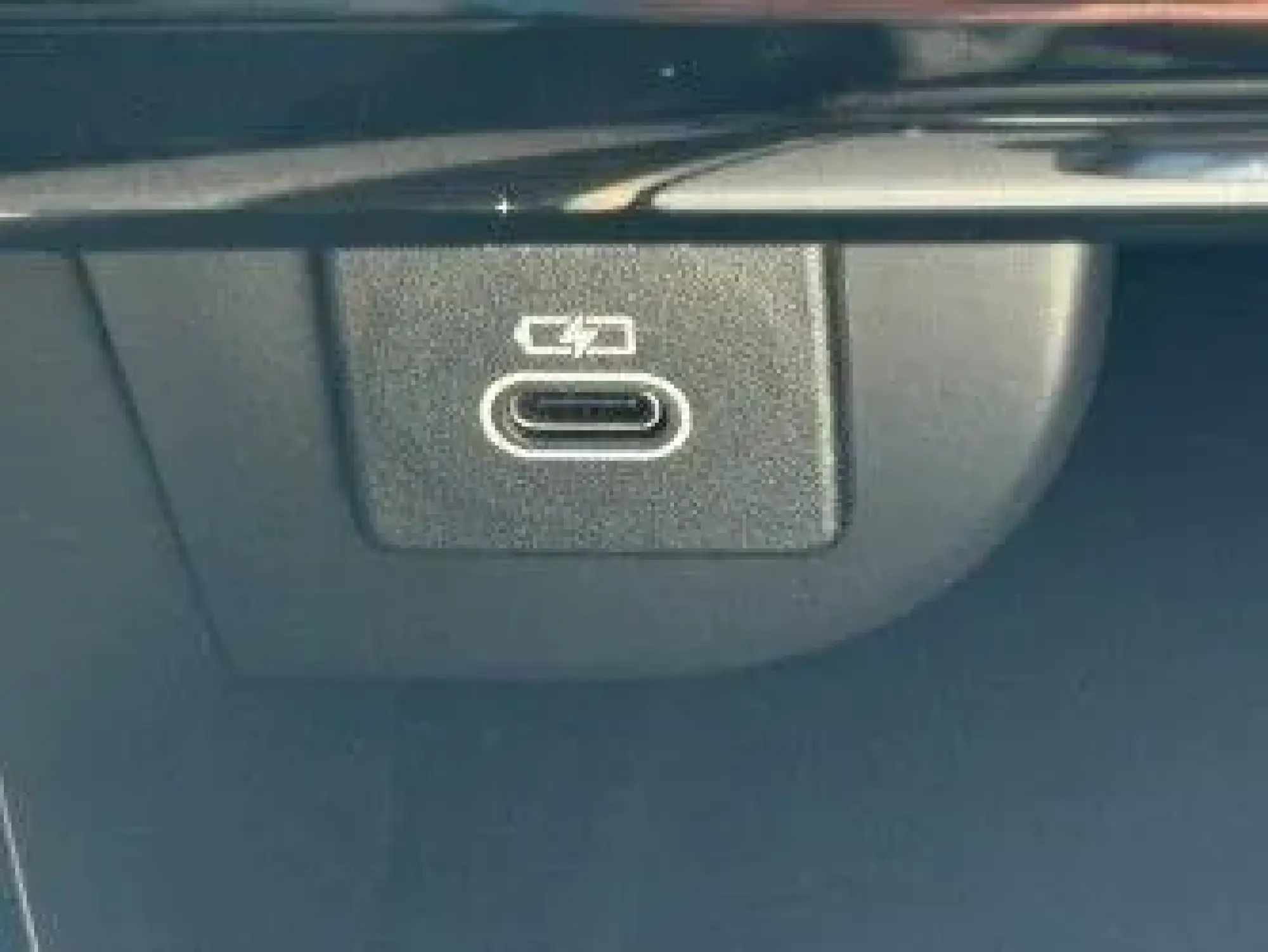 Land Rover Discovery Sport Image 17