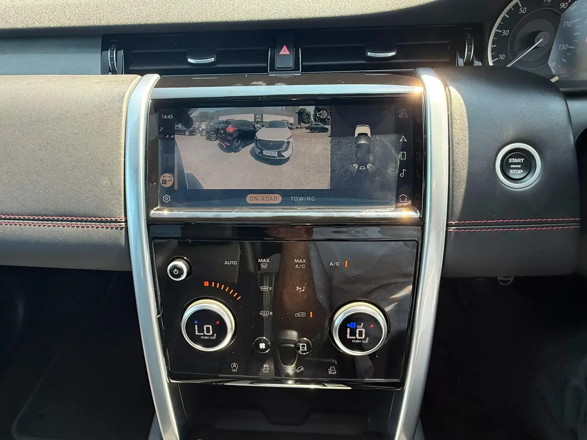 Land Rover Discovery Sport Image 30