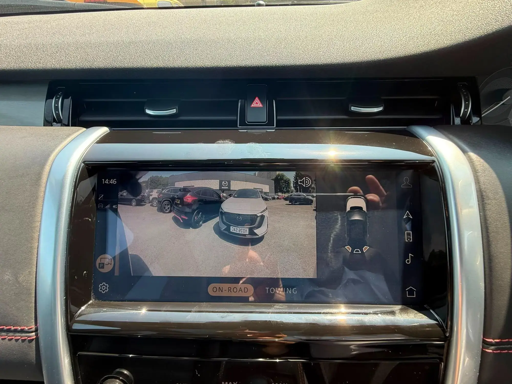 Land Rover Discovery Sport Image 31