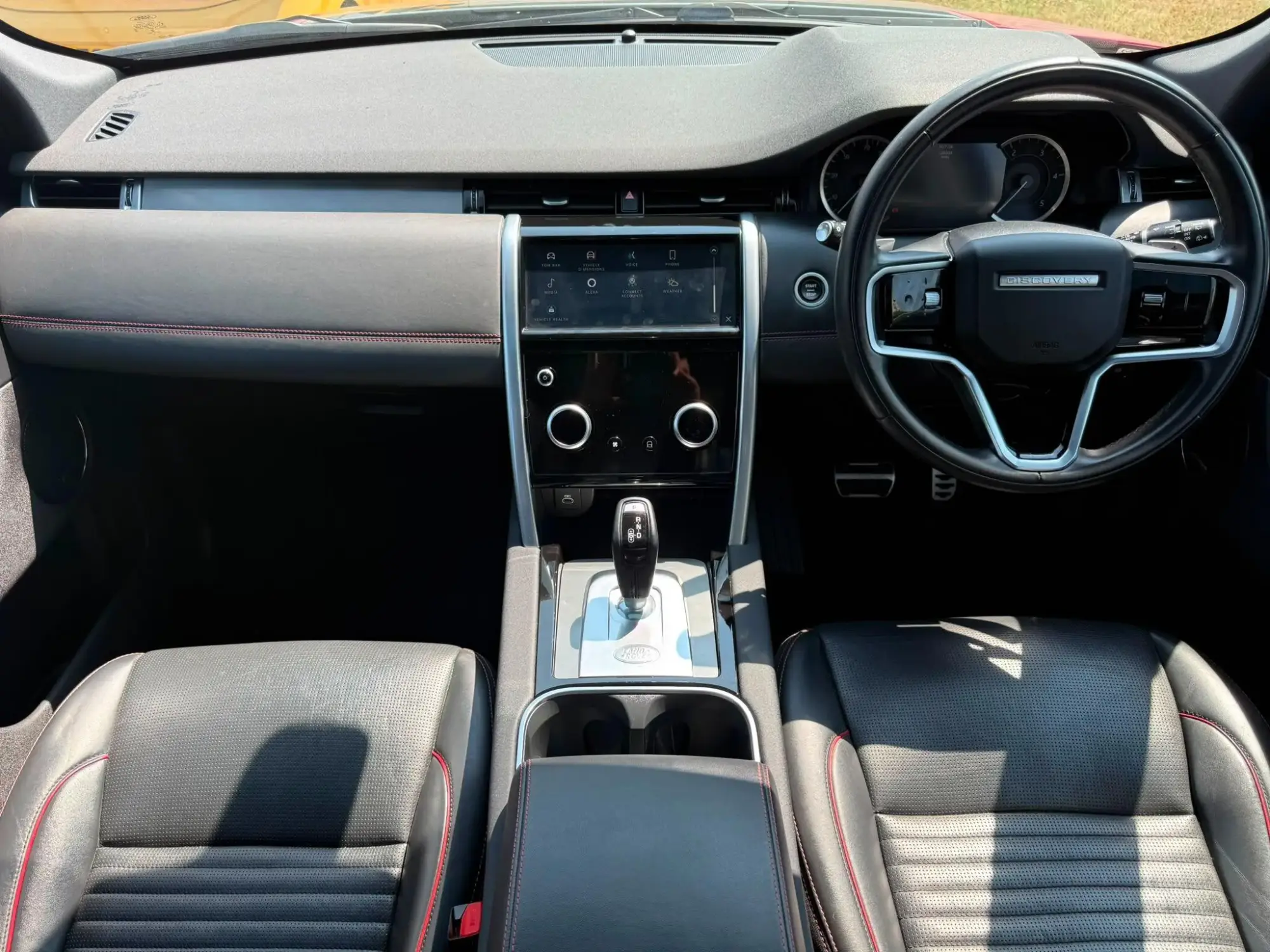 Land Rover Discovery Sport Image 11