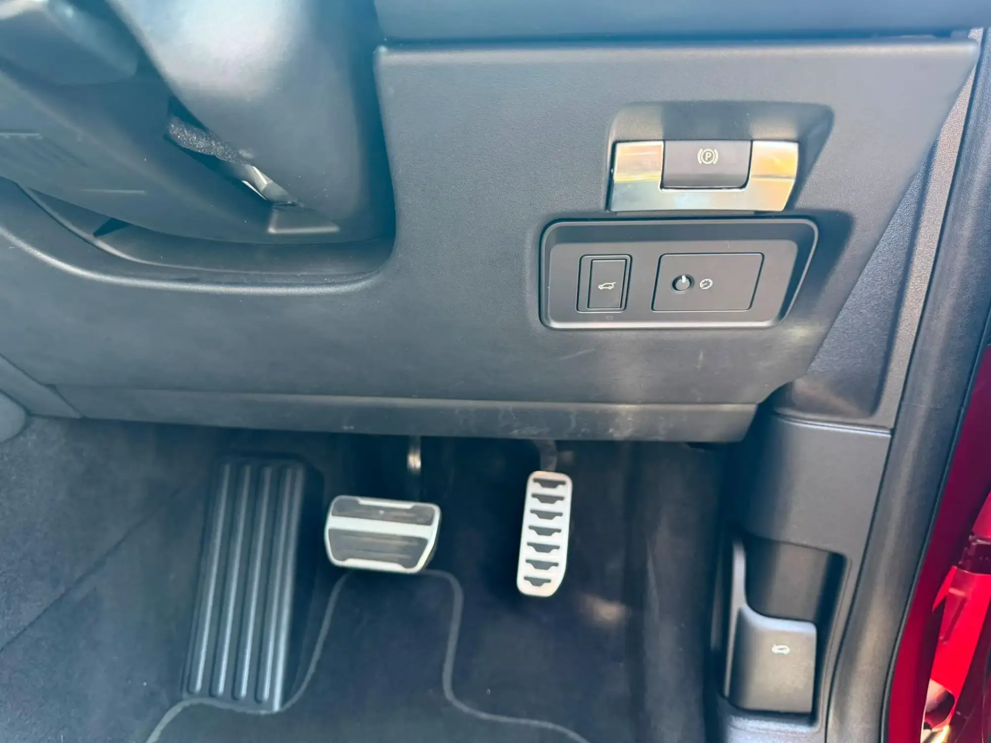 Land Rover Discovery Sport Image 19