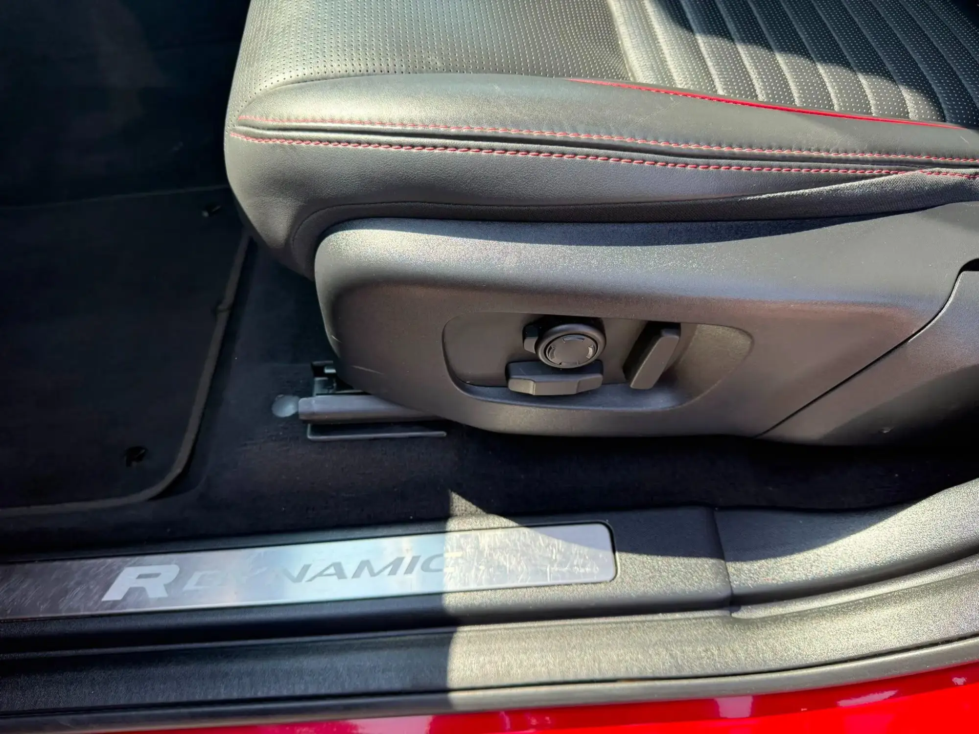 Land Rover Discovery Sport Image 22